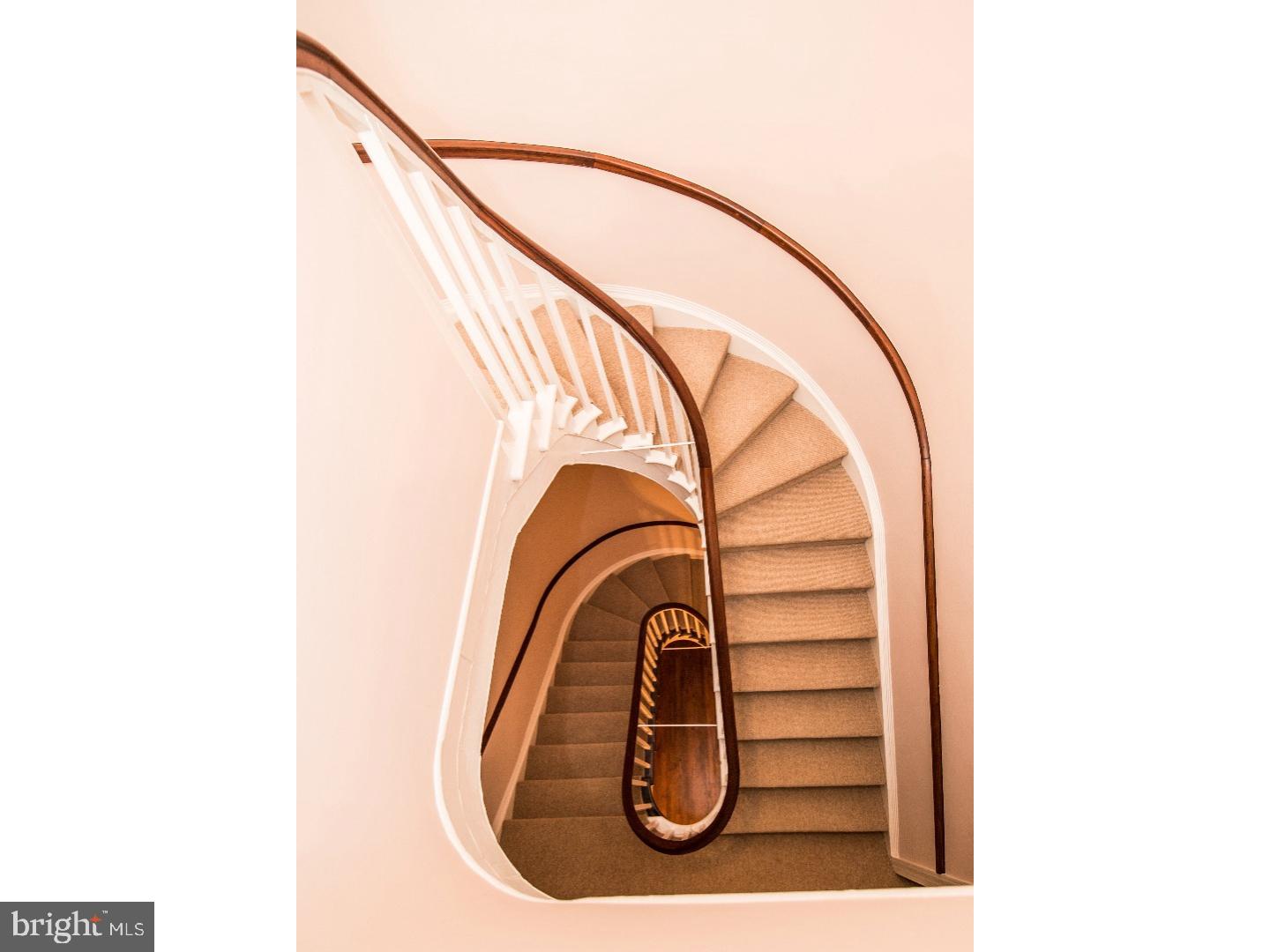 SOCIETY HILL - Residential