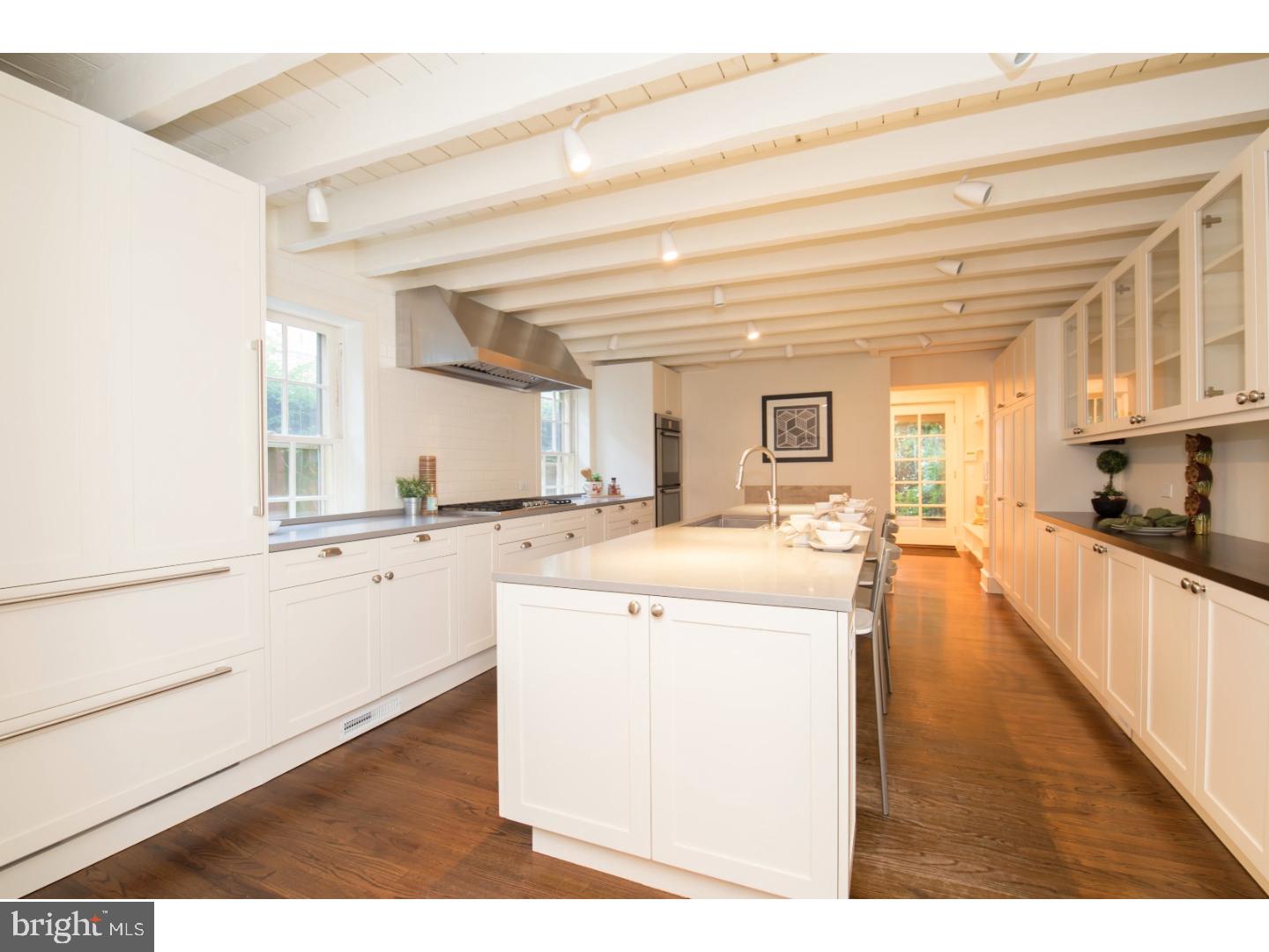 SOCIETY HILL - Residential