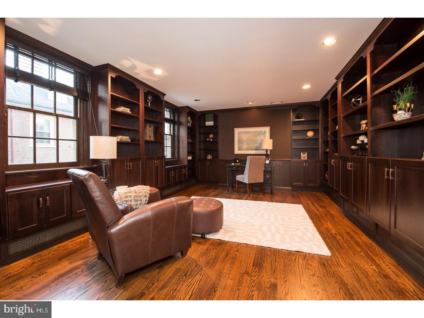 SOCIETY HILL - Residential