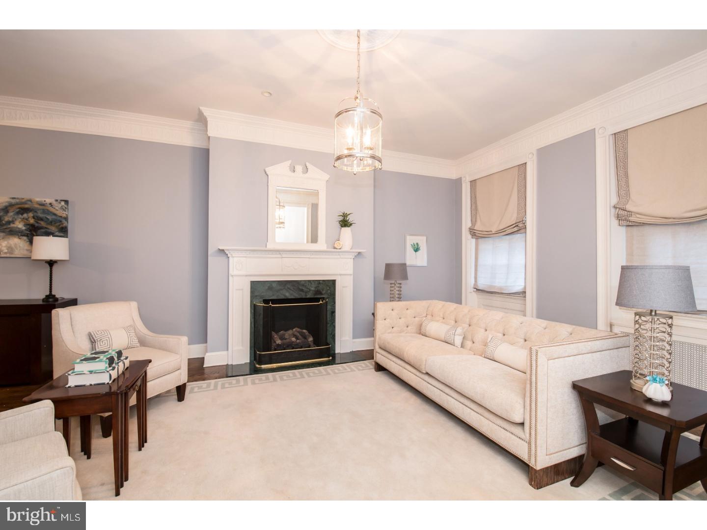 SOCIETY HILL - Residential