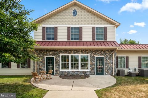 735 BETHLEHEM PIKE FLOURTOWN PA 19031