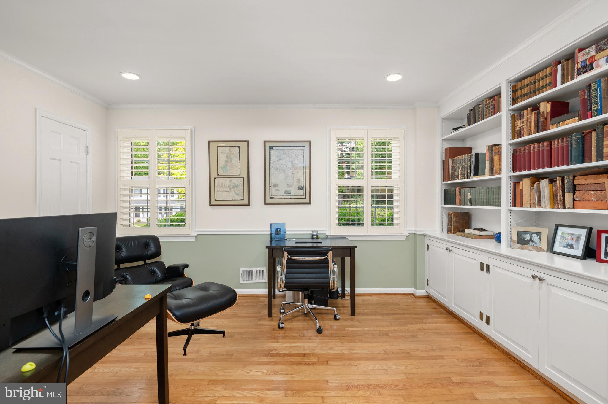 RIVER FALLS - Residential