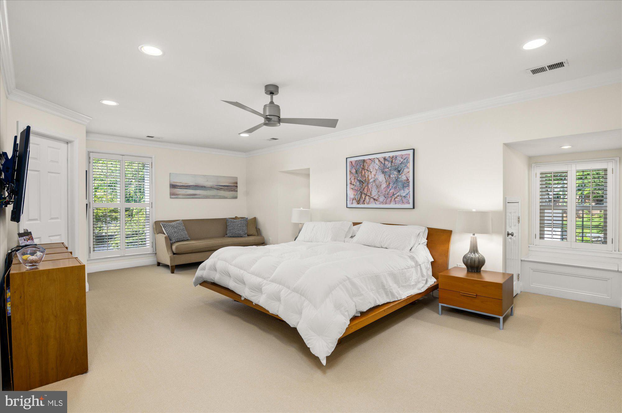 RIVER FALLS - Residential