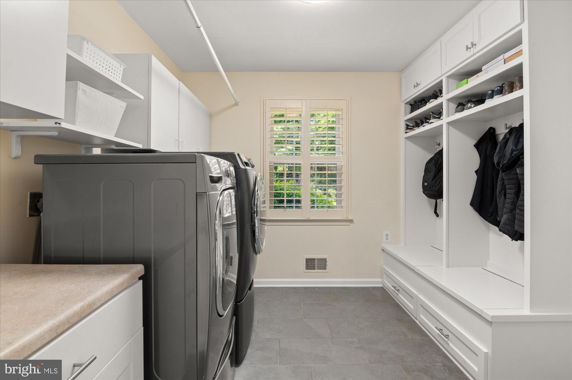 RIVER FALLS - Residential