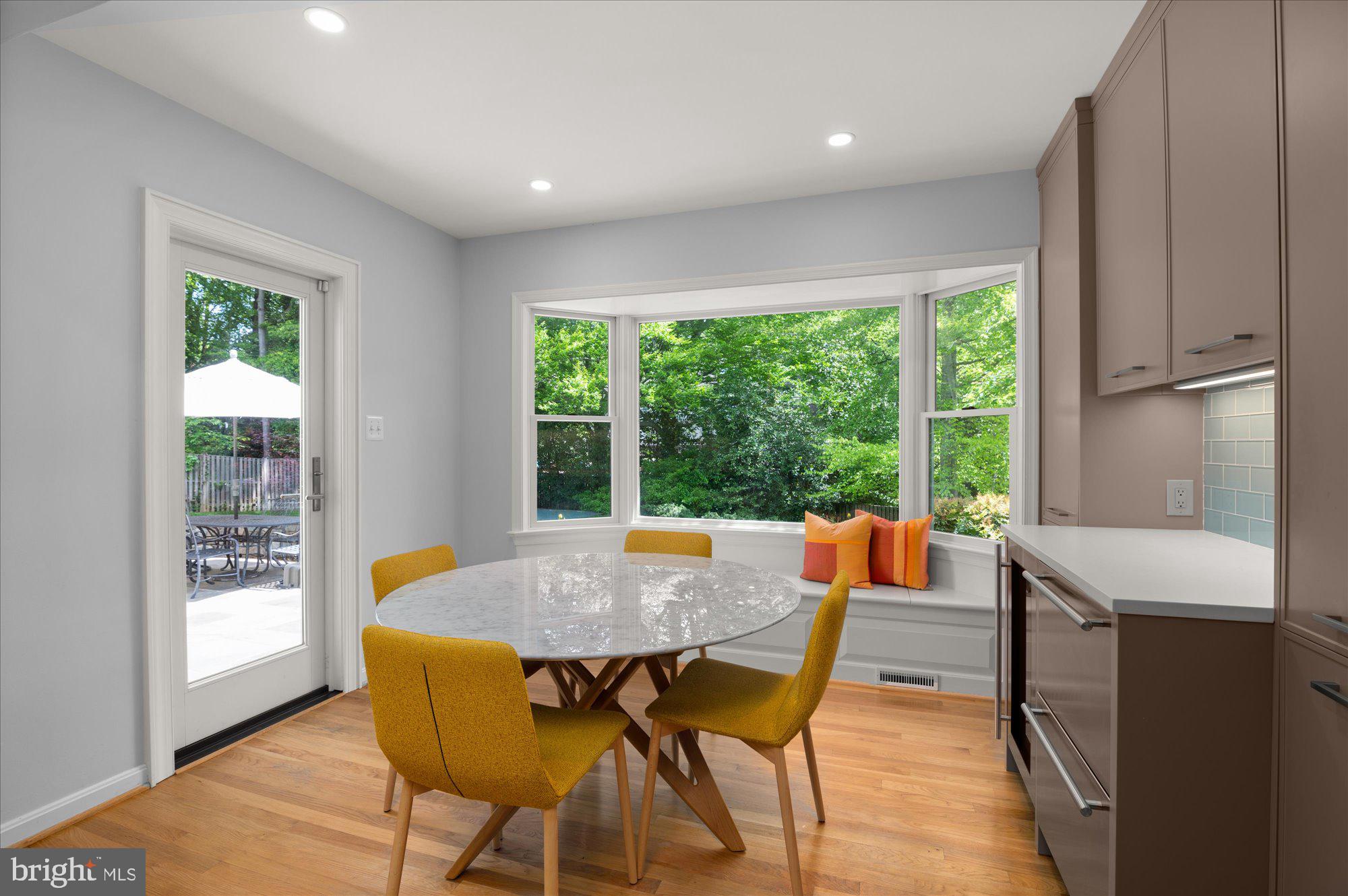 RIVER FALLS - Residential