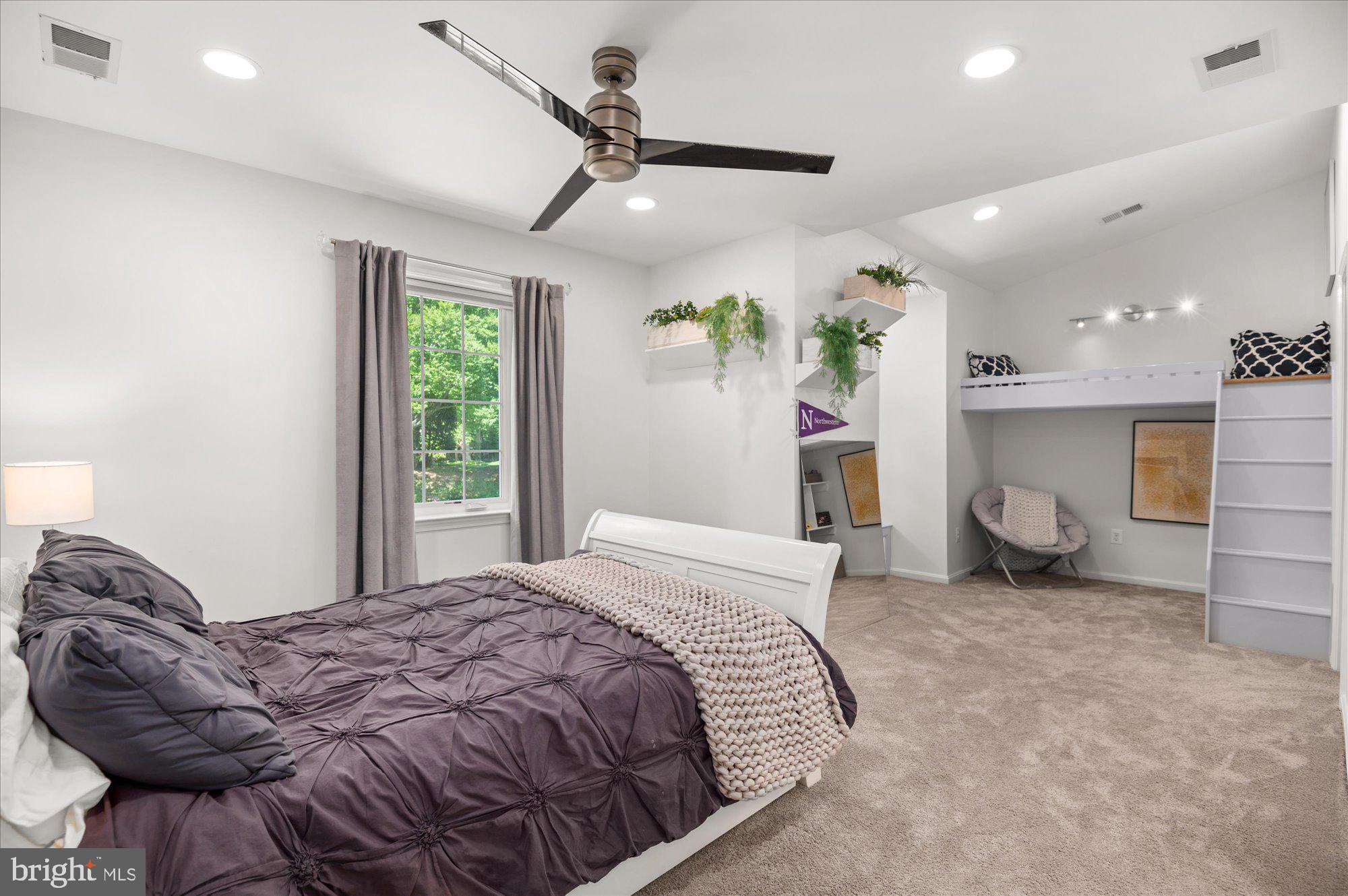 RIVER FALLS - Residential