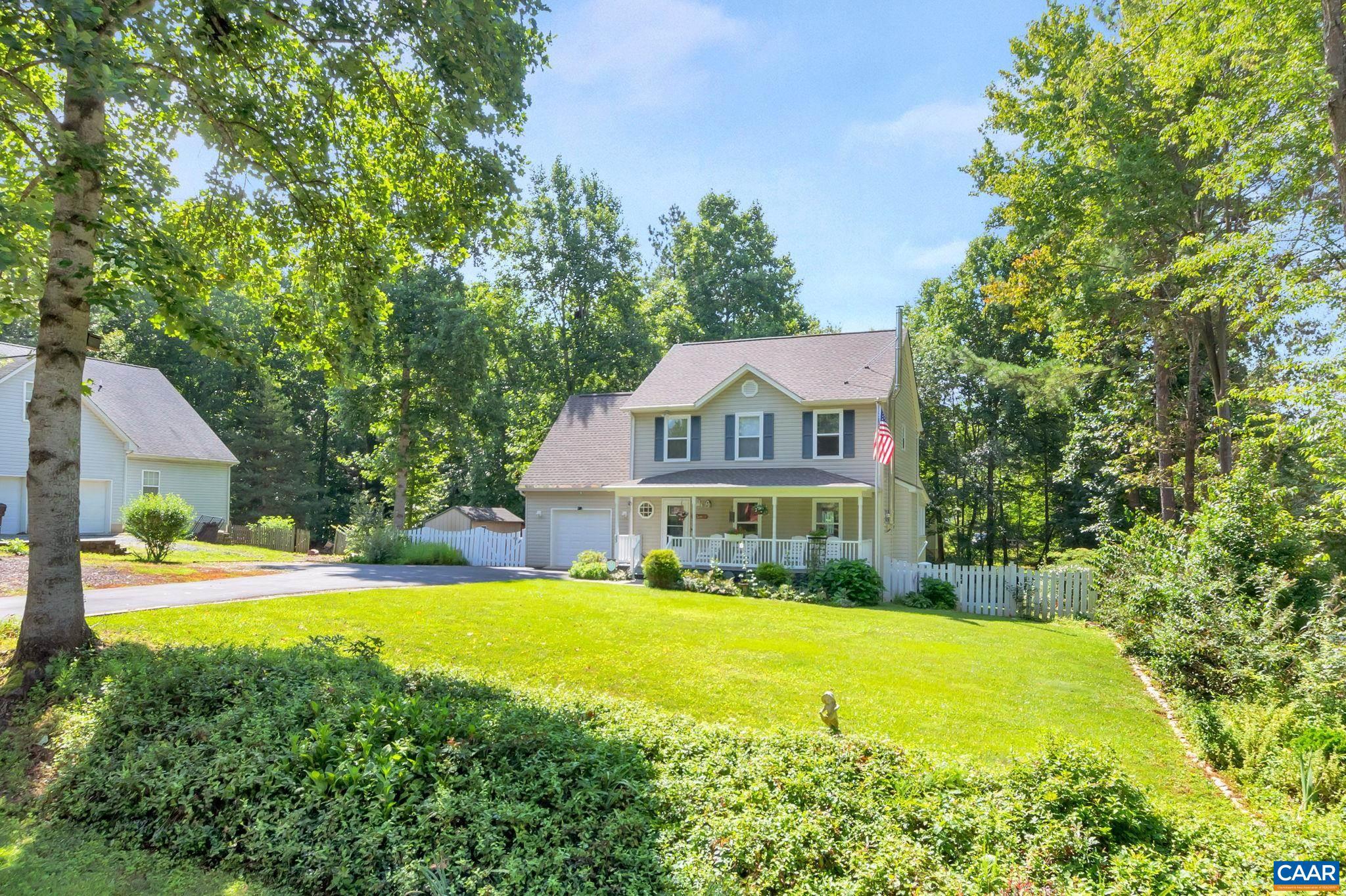 LAKE MONTICELLO - Residential