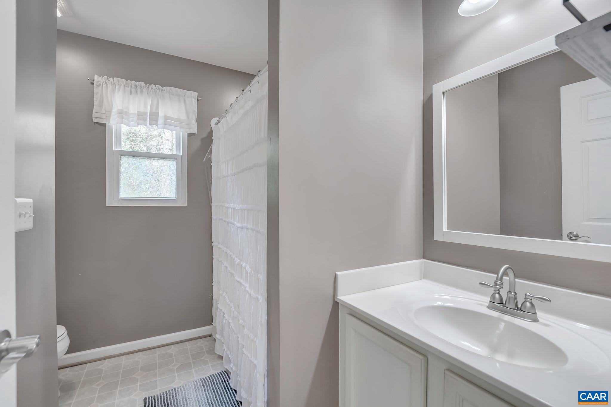 LAKE MONTICELLO - Residential