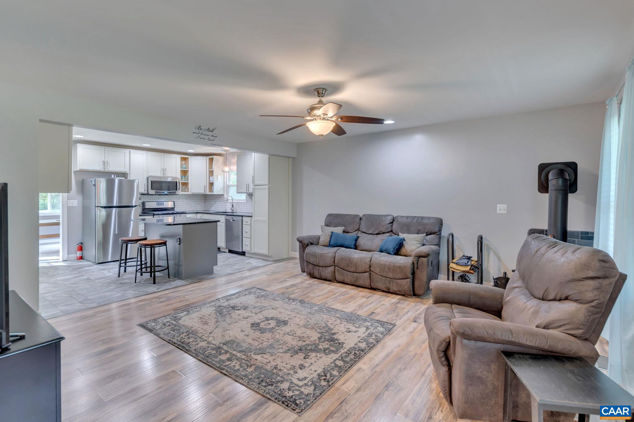 LAKE MONTICELLO - Residential