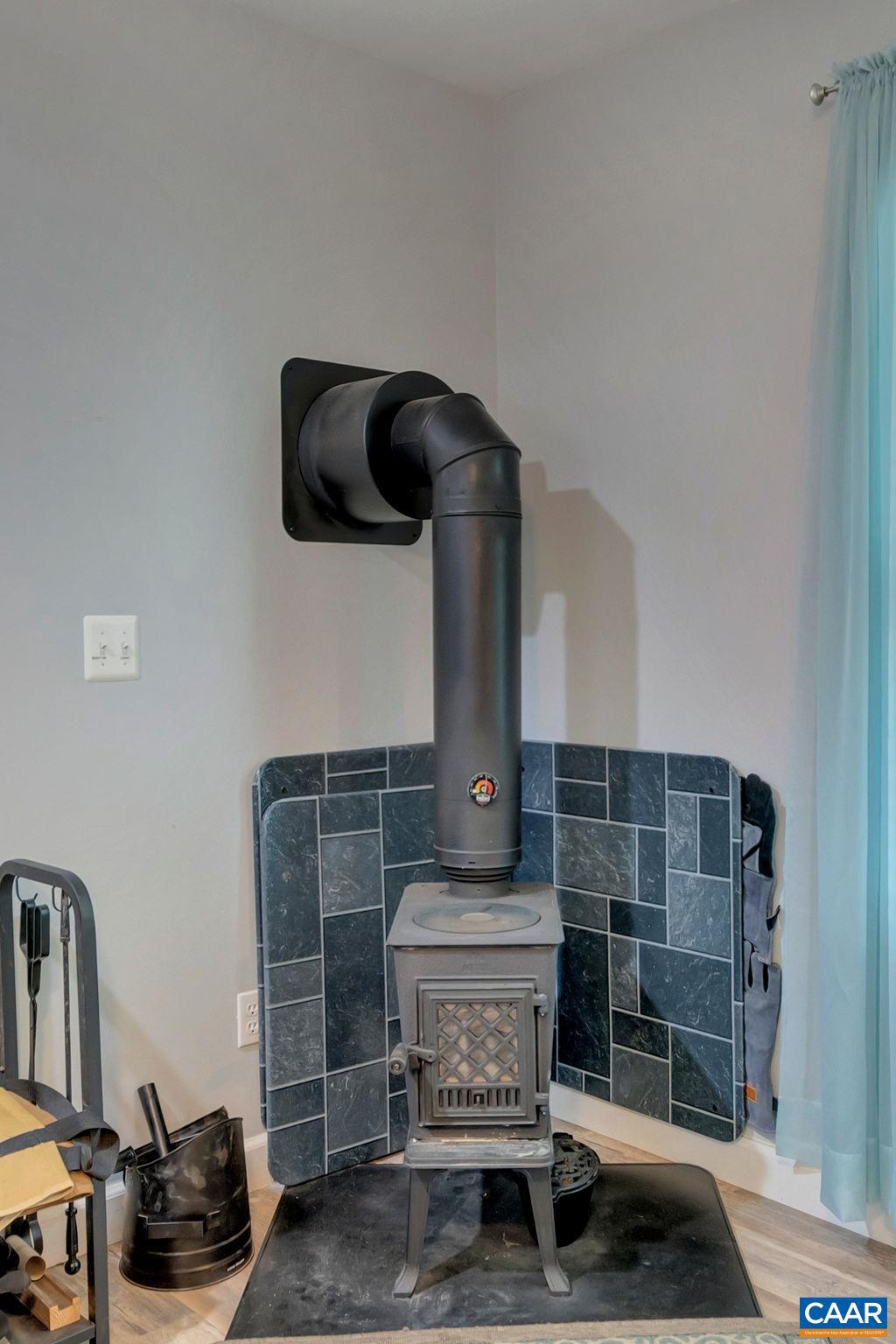 LAKE MONTICELLO - Residential