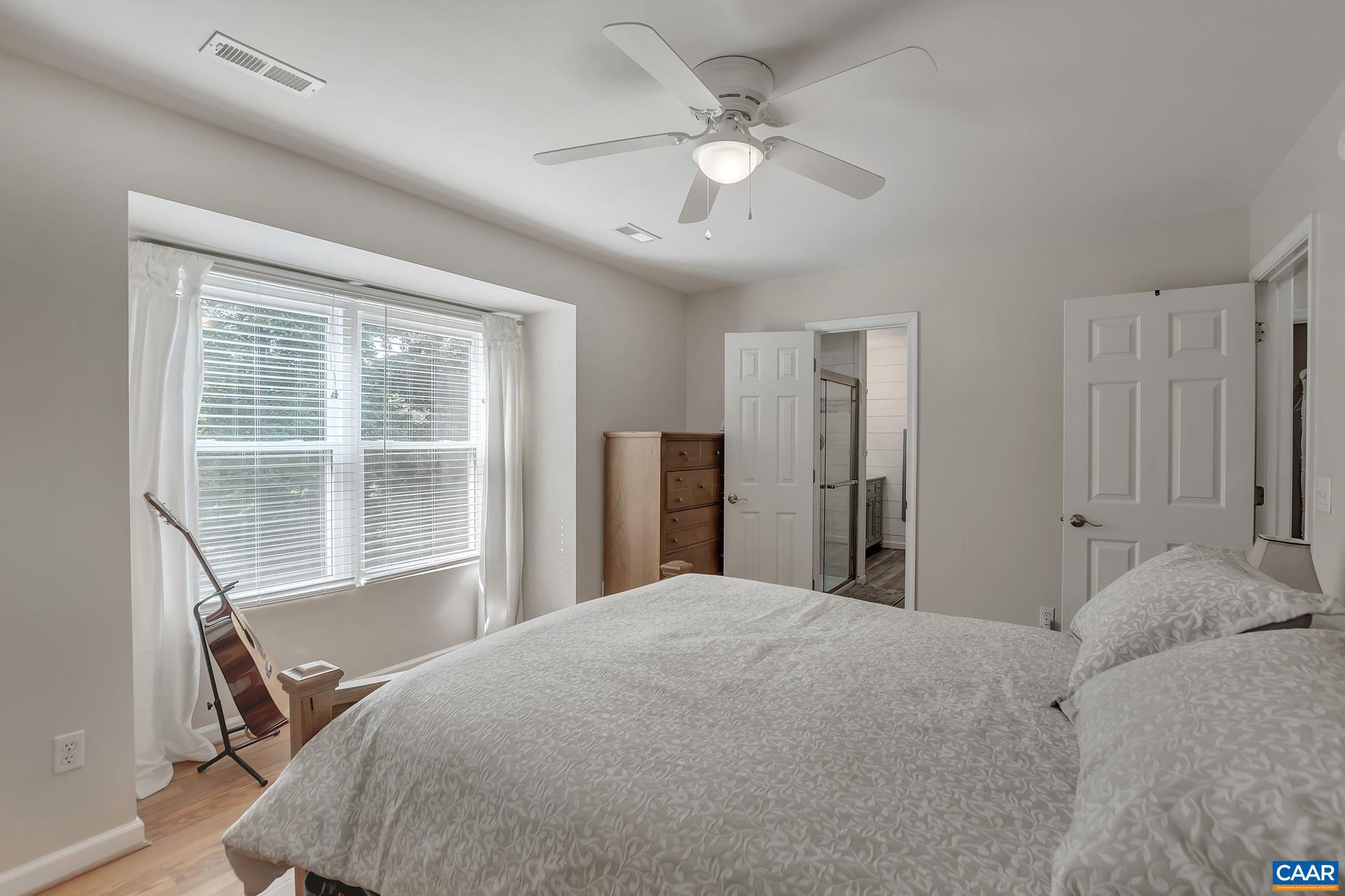 LAKE MONTICELLO - Residential