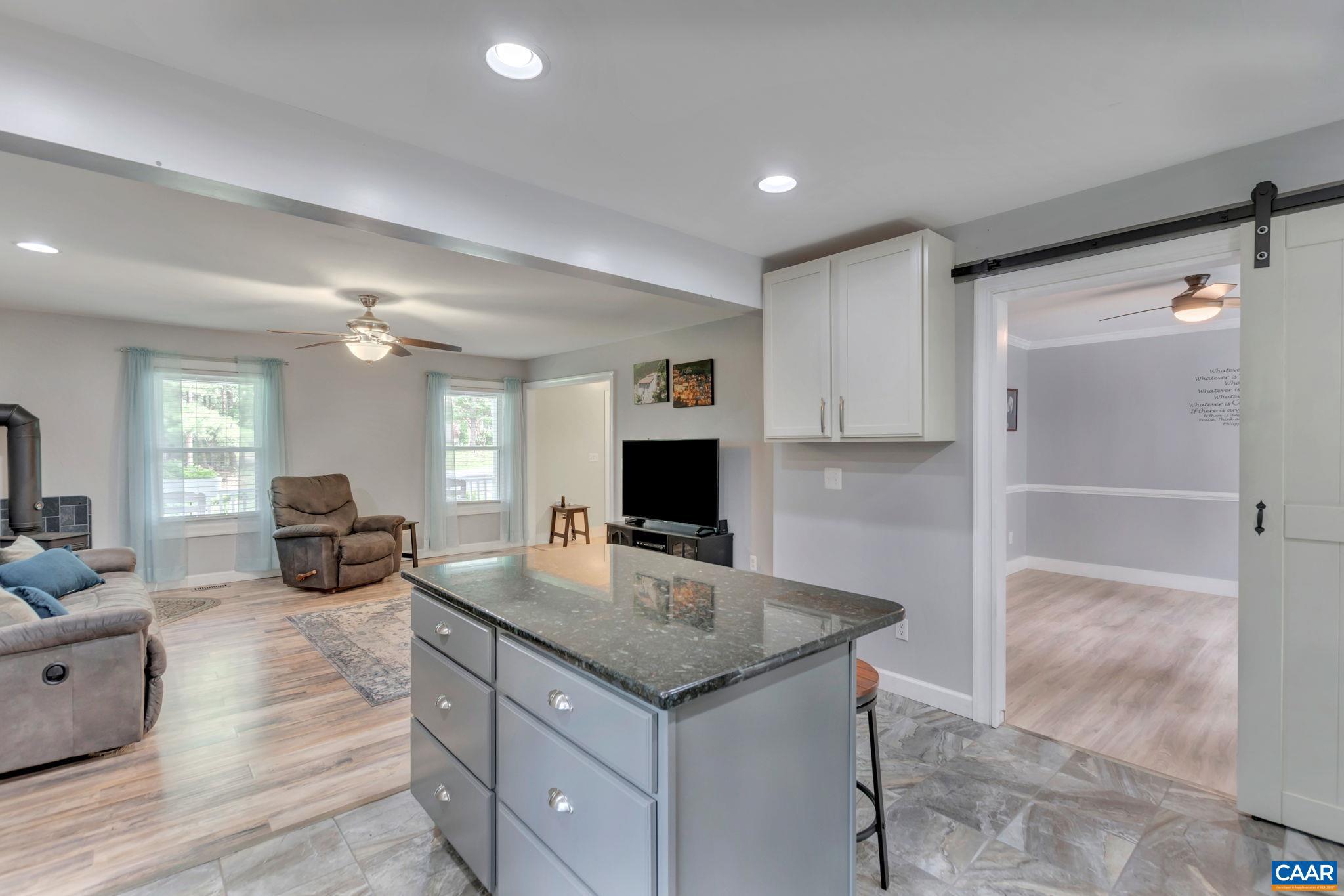 LAKE MONTICELLO - Residential