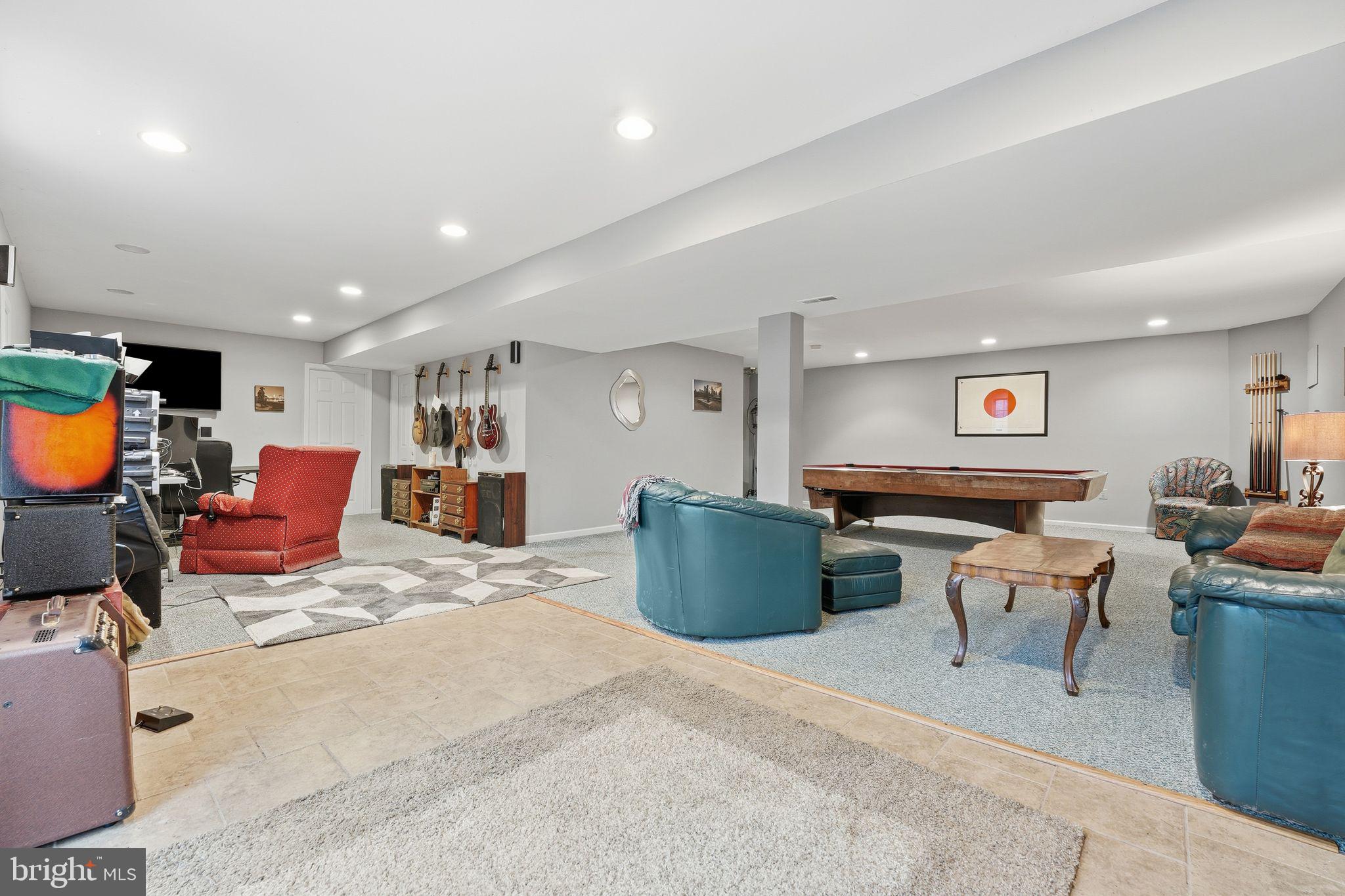 SOUTH WALES - Residential