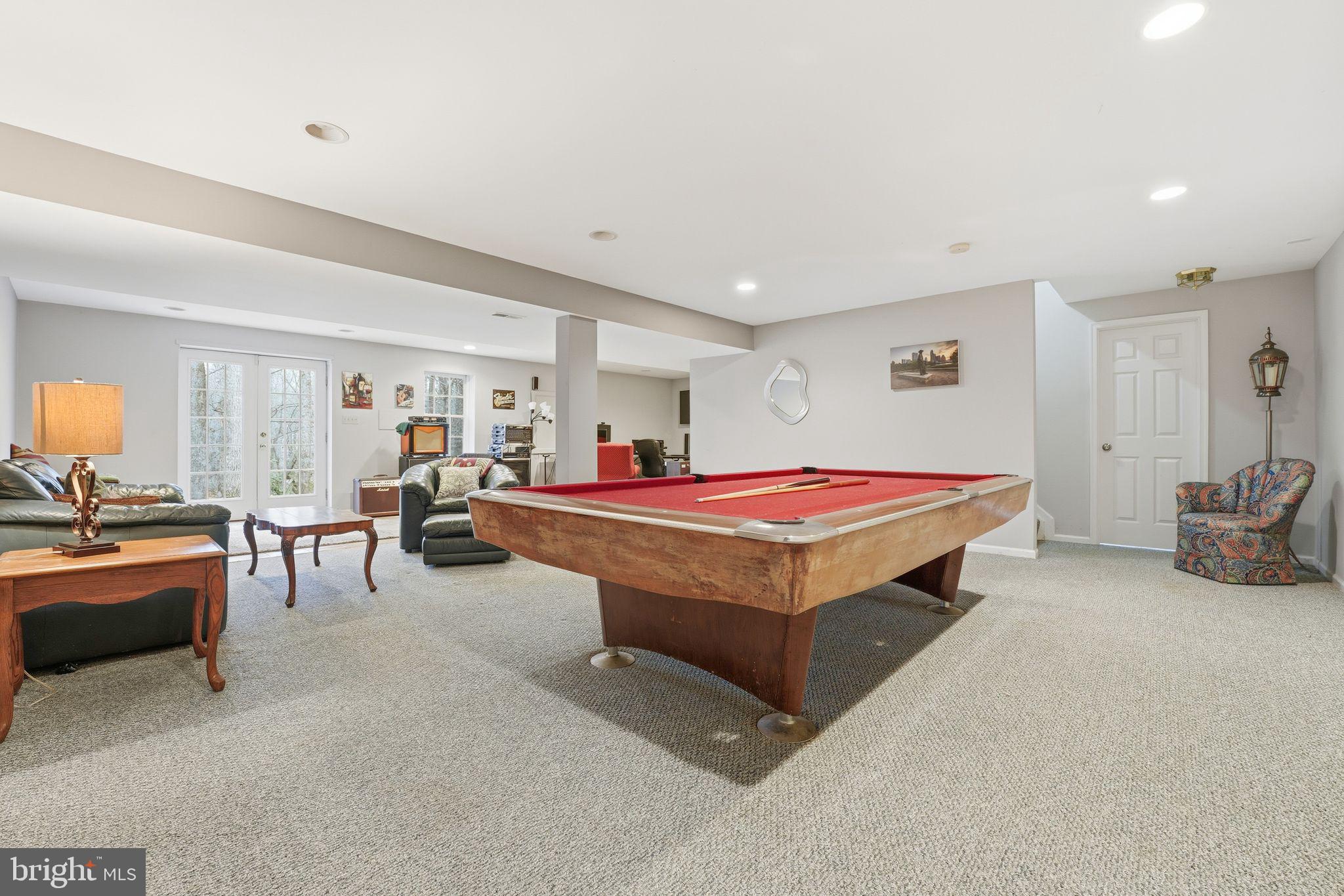 SOUTH WALES - Residential