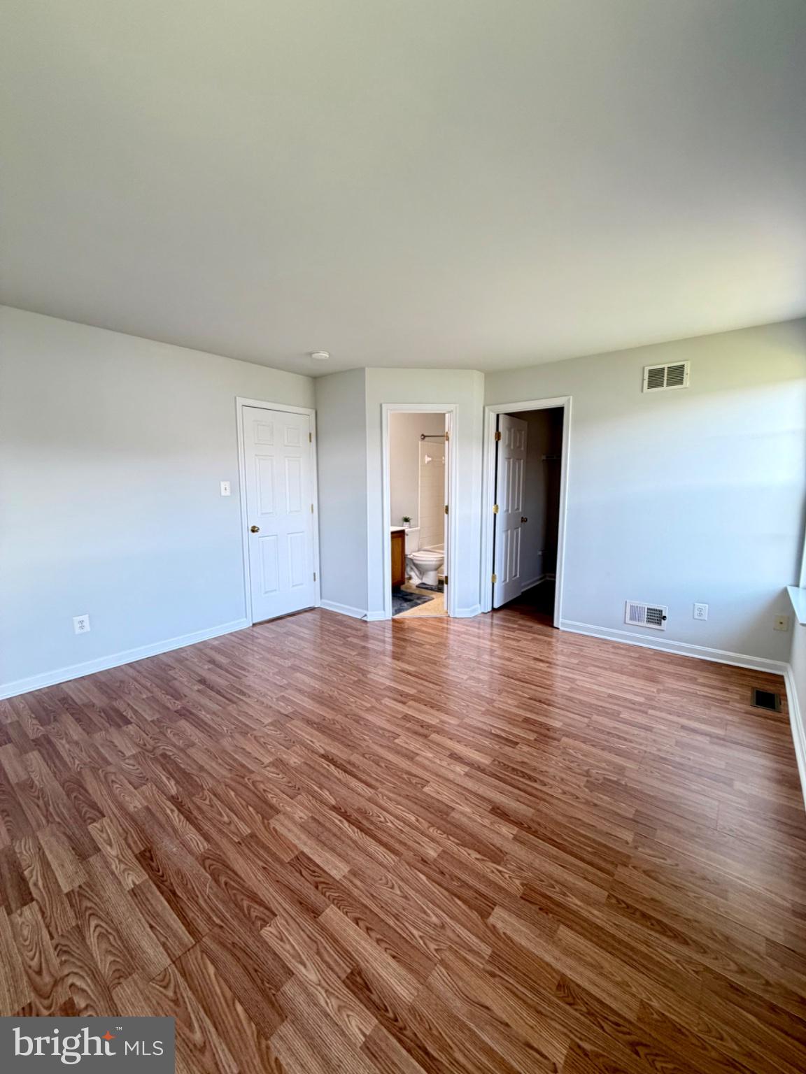 WOODLAND MANOR - Residential