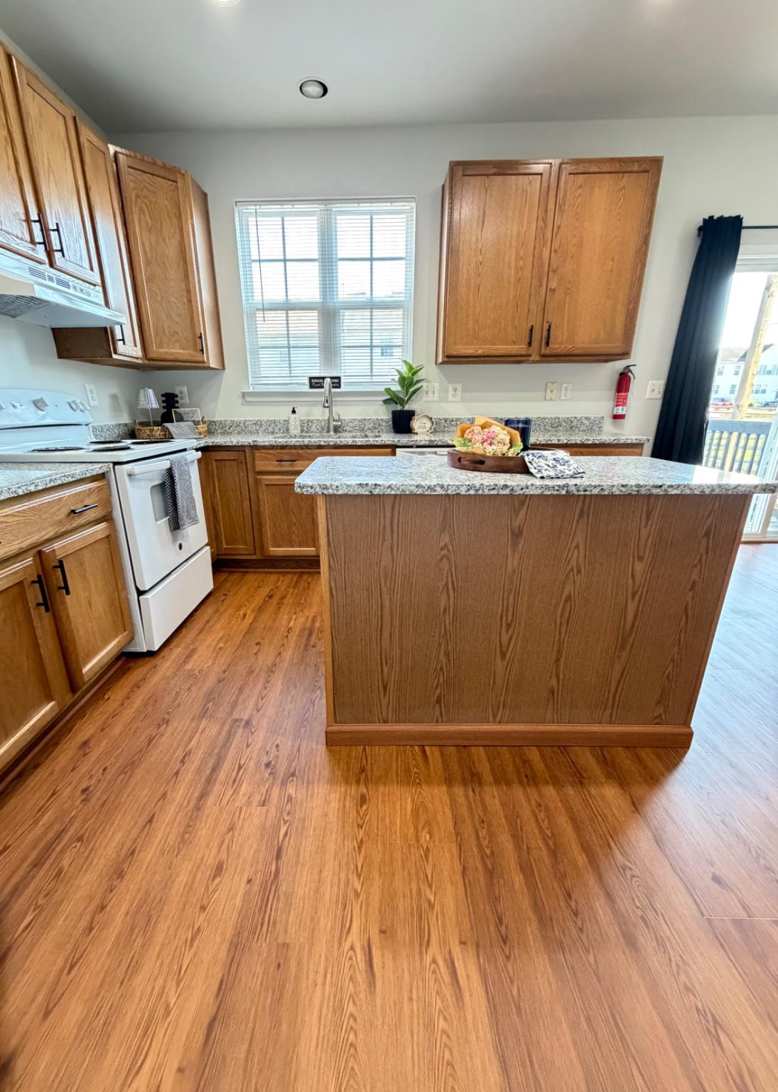 WOODLAND MANOR - Residential