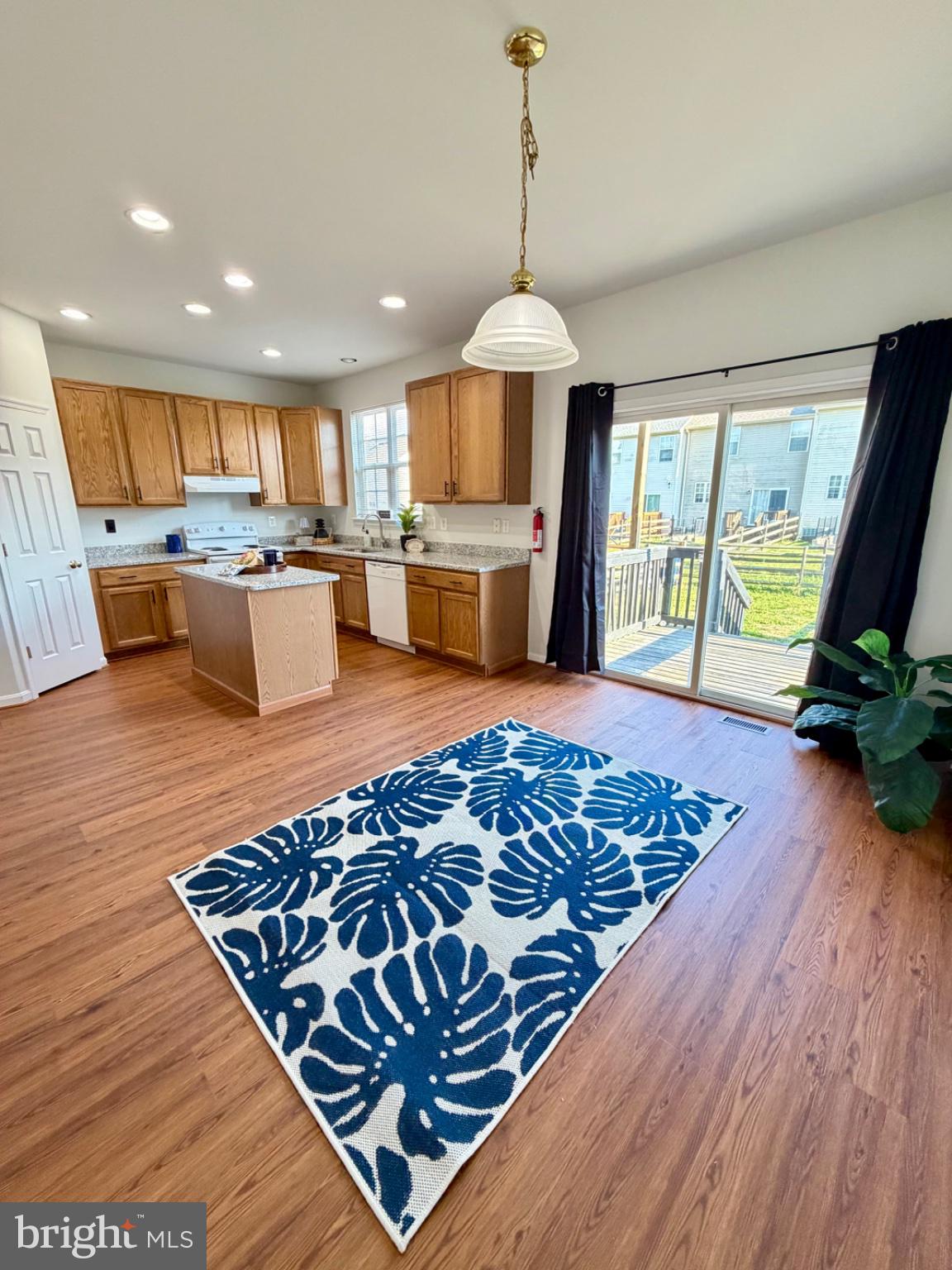 WOODLAND MANOR - Residential