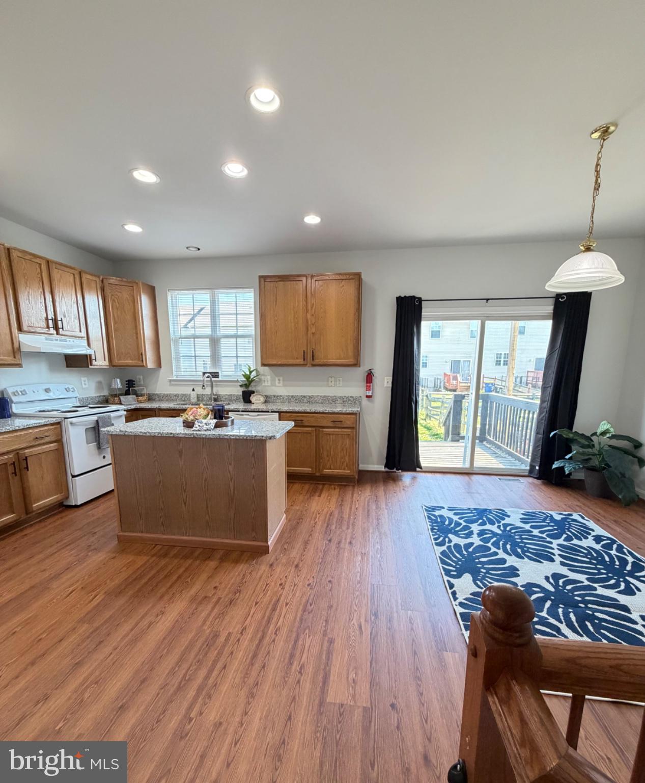 WOODLAND MANOR - Residential