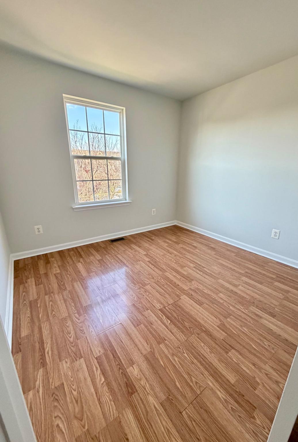 WOODLAND MANOR - Residential