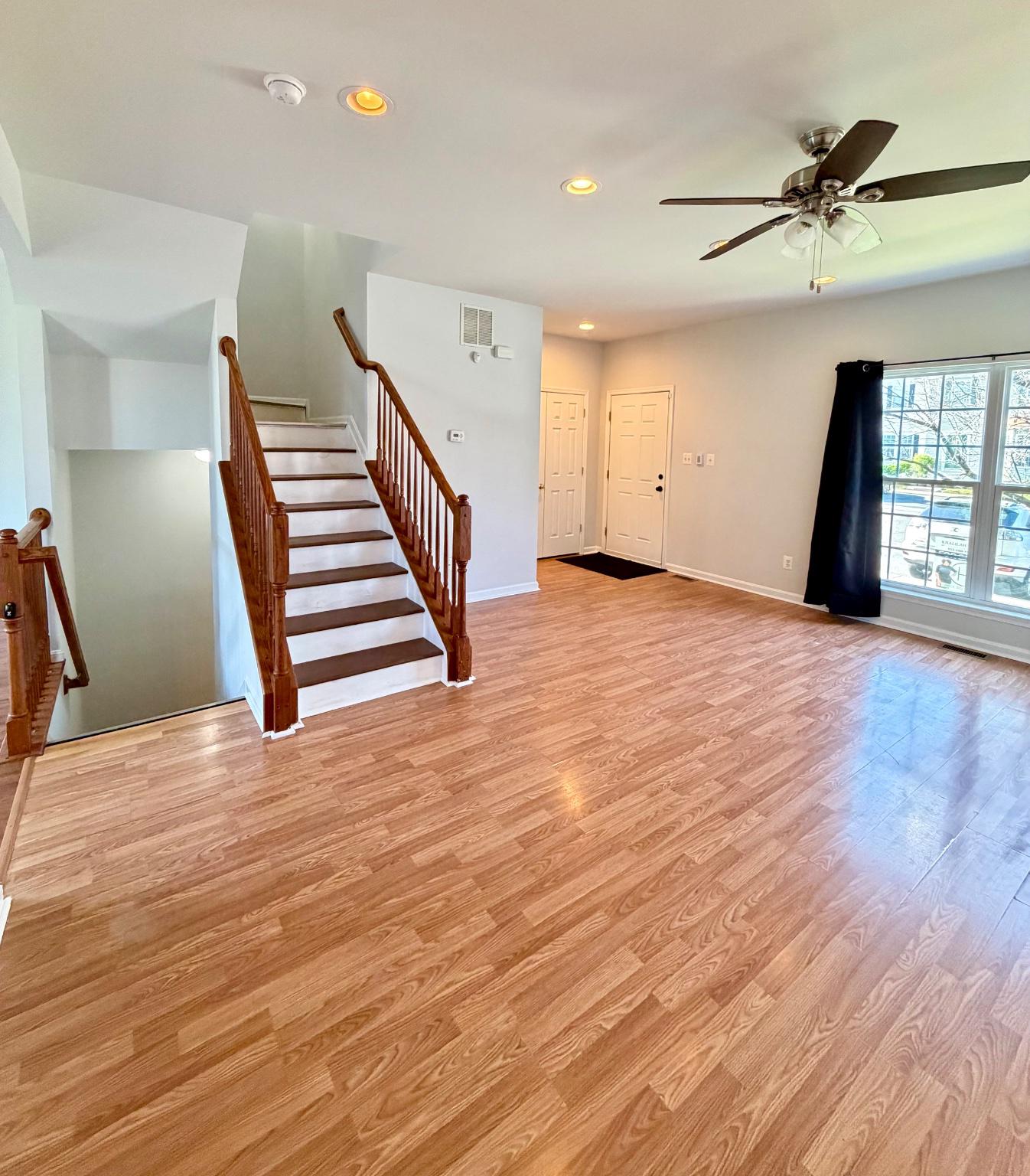 WOODLAND MANOR - Residential