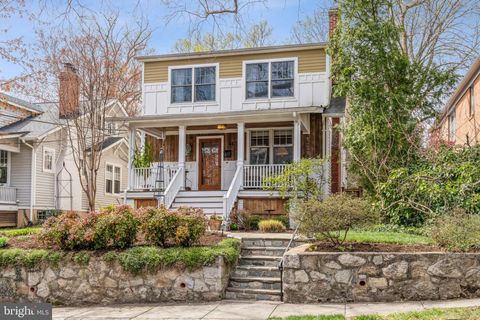 4612 ASBURY PLACE NW WASHINGTON DC 20016