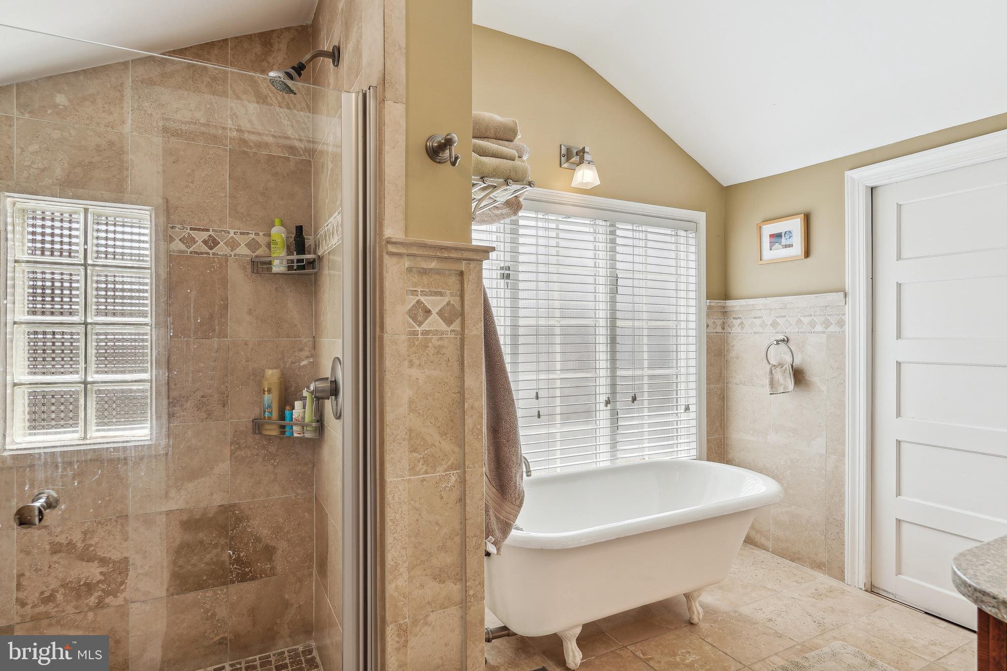 AMERICAN UNIVERSITY PARK - Residential