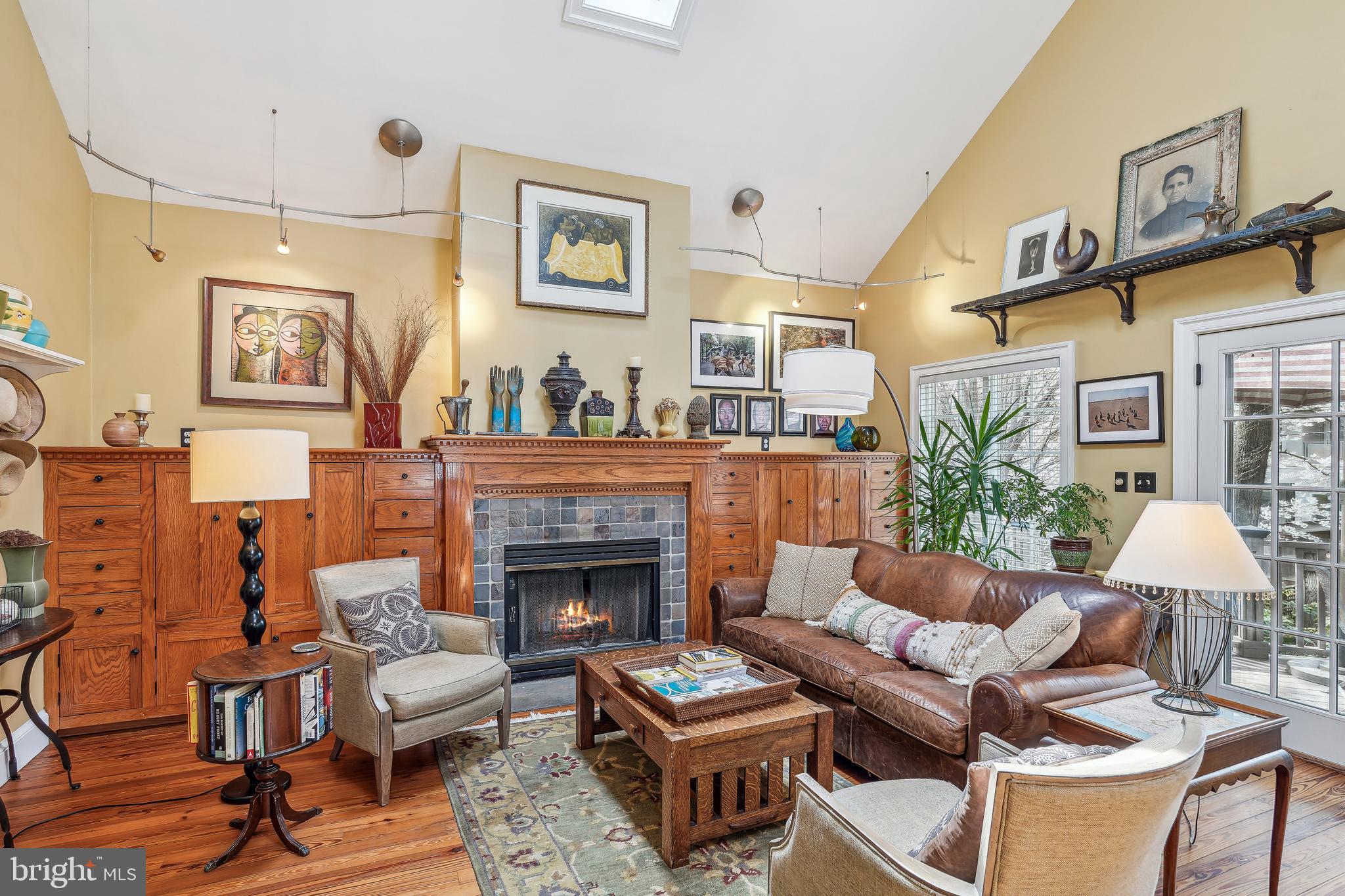 AMERICAN UNIVERSITY PARK - Residential