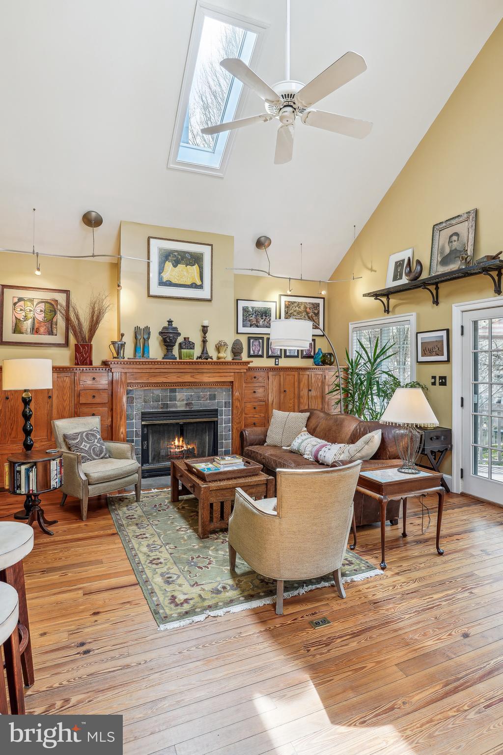 AMERICAN UNIVERSITY PARK - Residential