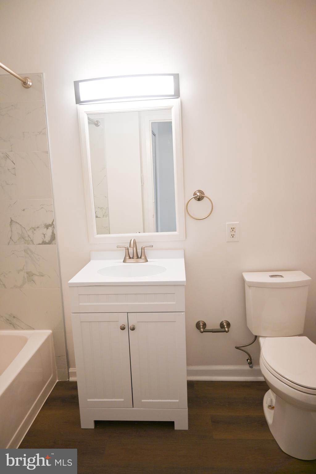 TREETOP CONDO - Residential Lease