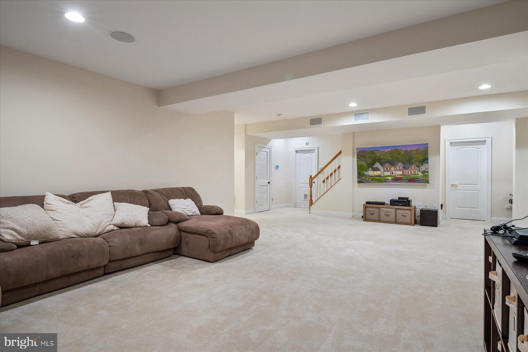 GREENSPRING AT COMPASS POINTE - Residential