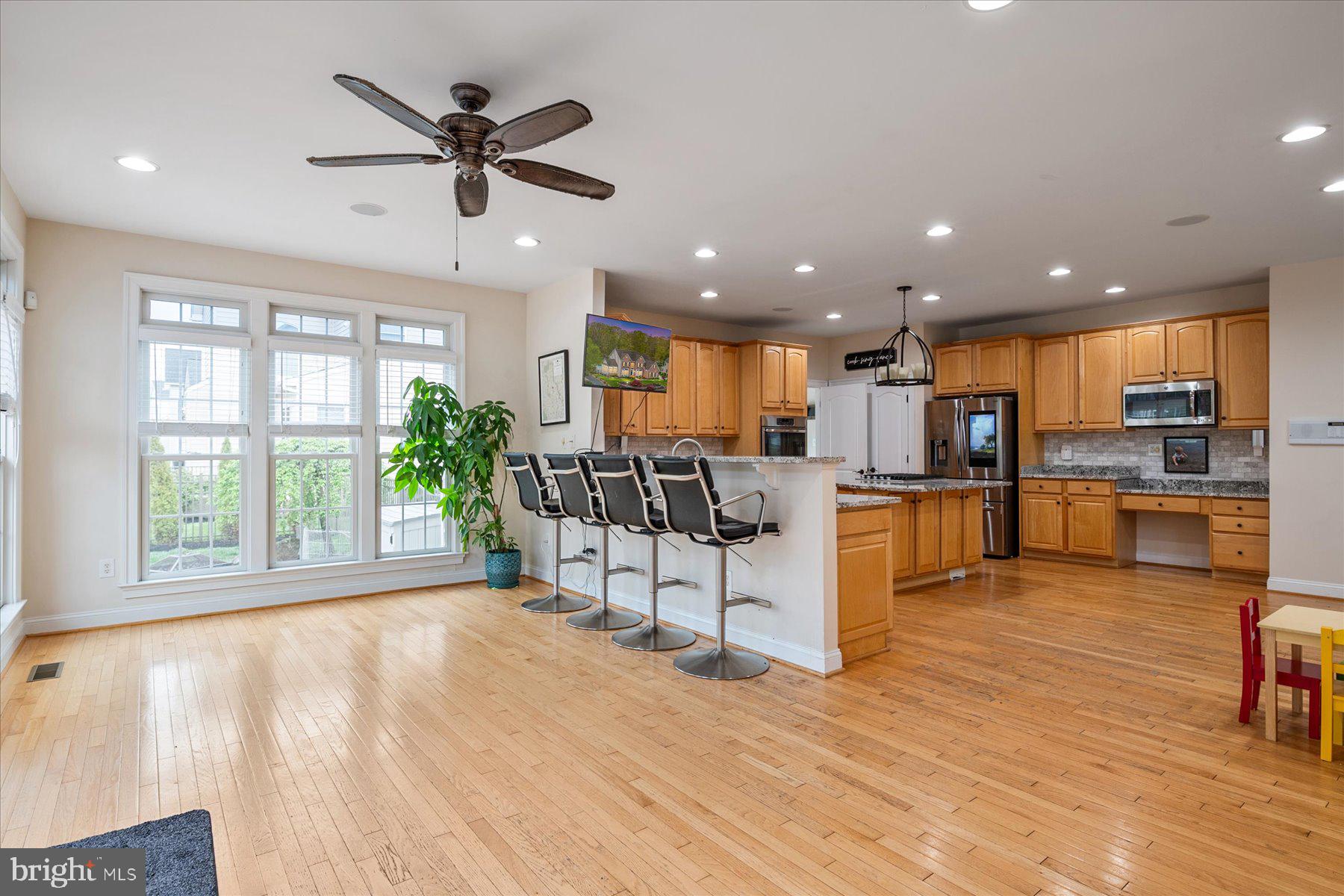 GREENSPRING AT COMPASS POINTE - Residential