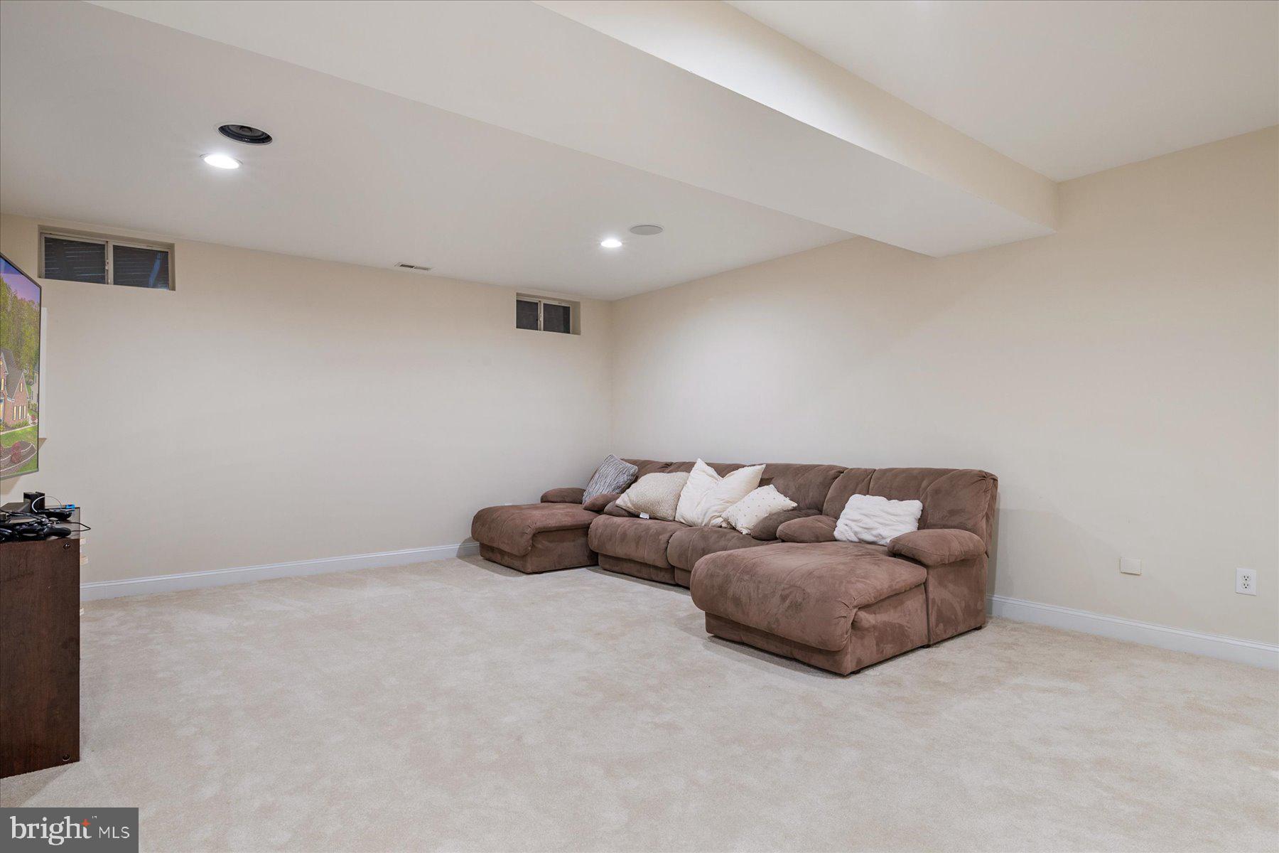 GREENSPRING AT COMPASS POINTE - Residential