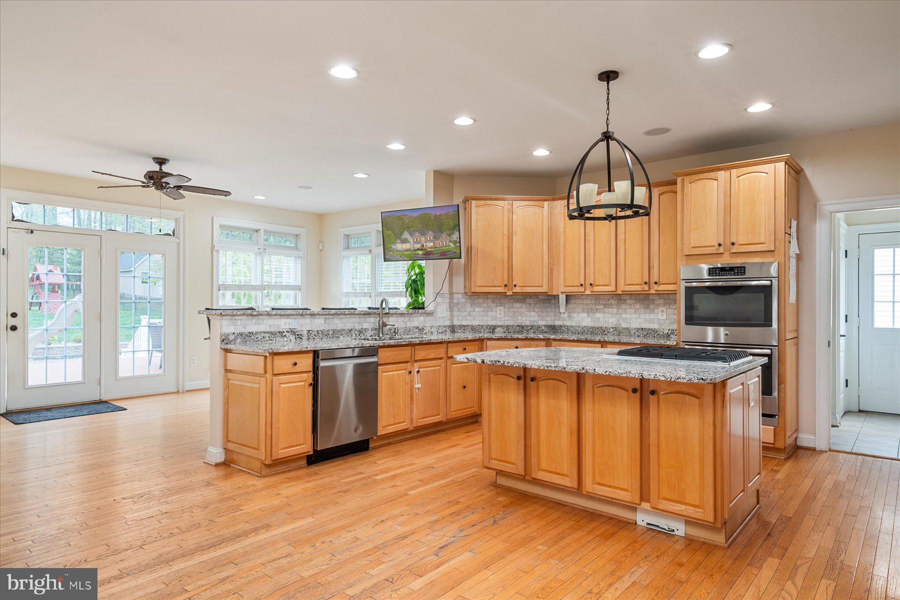 GREENSPRING AT COMPASS POINTE - Residential