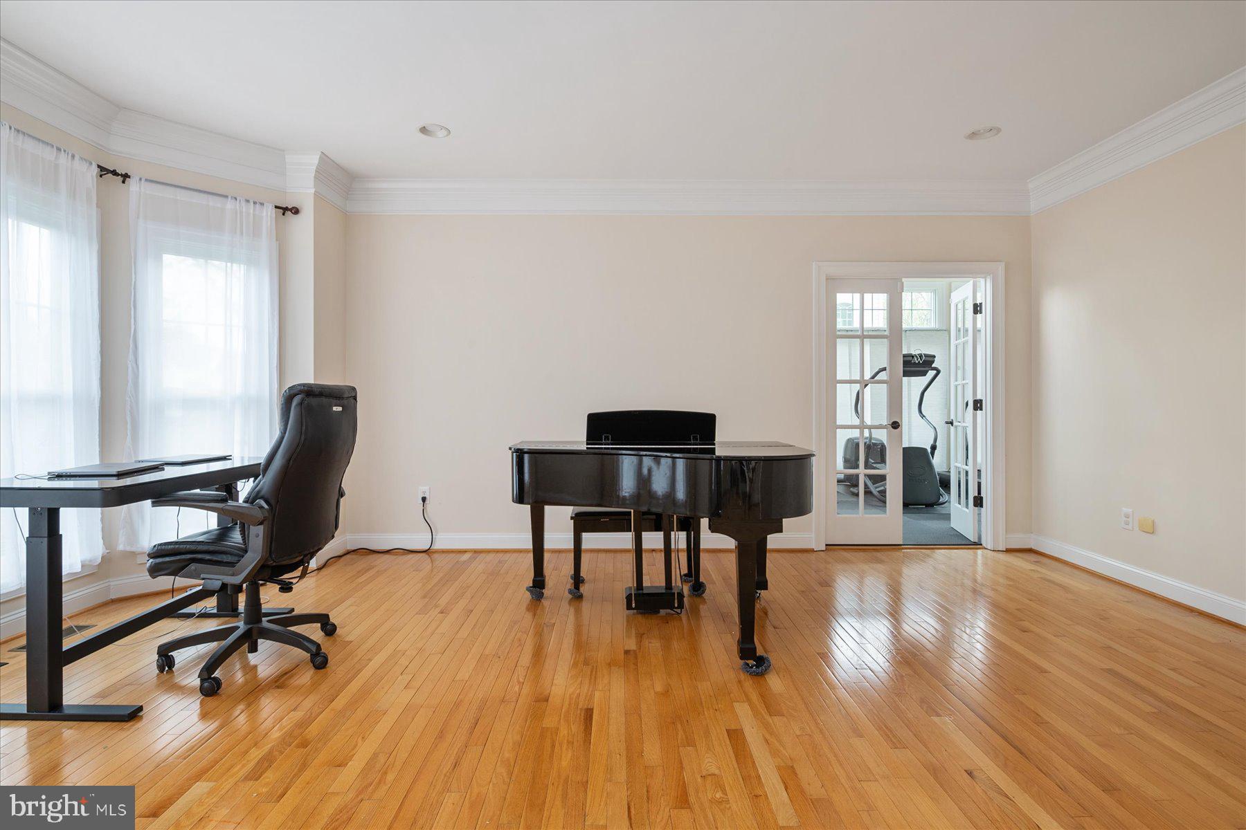 GREENSPRING AT COMPASS POINTE - Residential