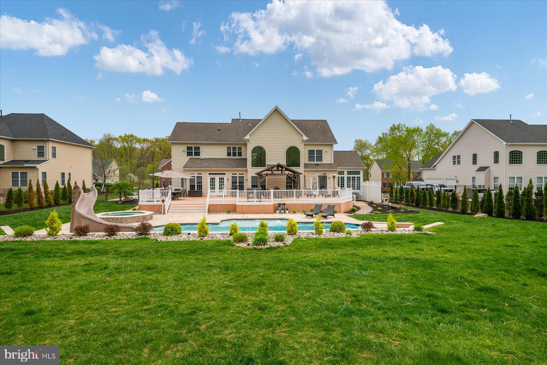 GREENSPRING AT COMPASS POINTE - Residential