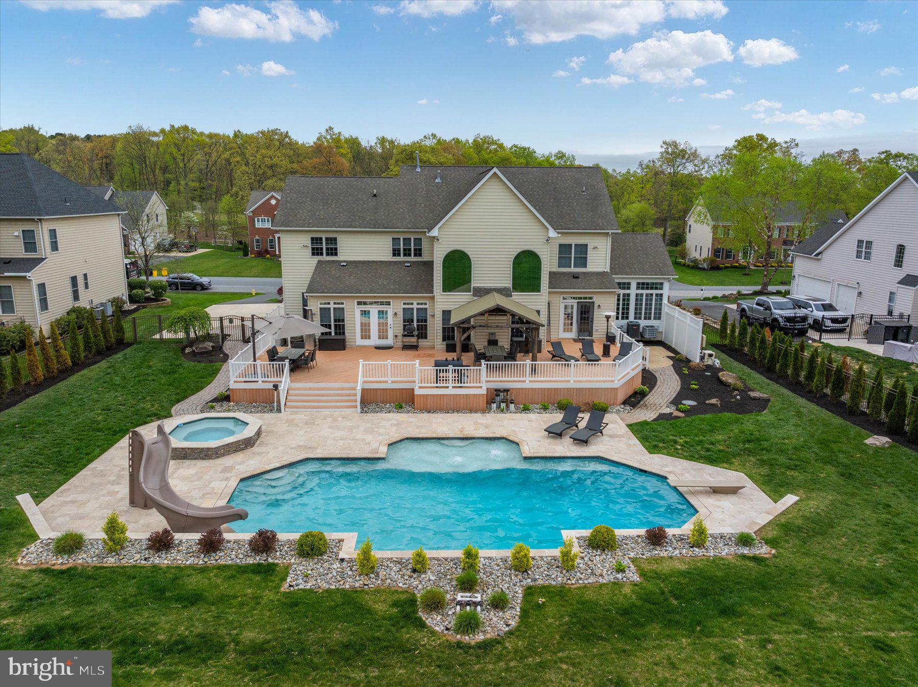 GREENSPRING AT COMPASS POINTE - Residential