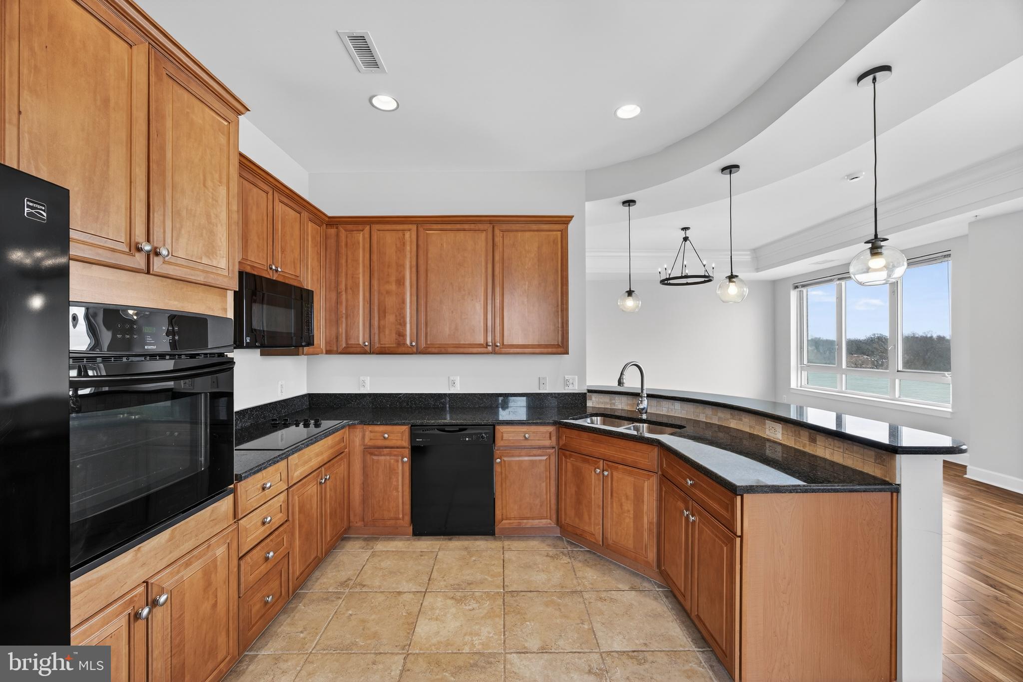 ANNAPOLIS TOWNE CENTRE - Residential