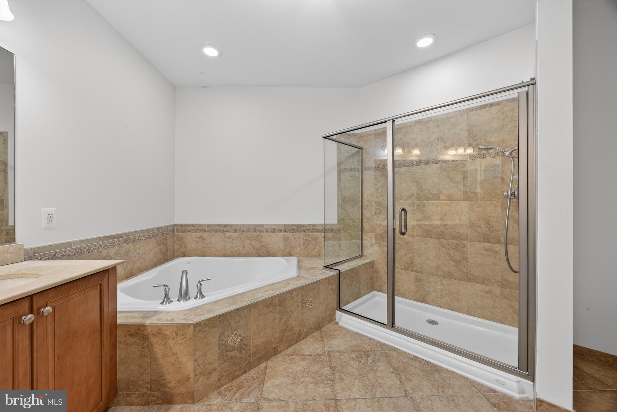 ANNAPOLIS TOWNE CENTRE - Residential