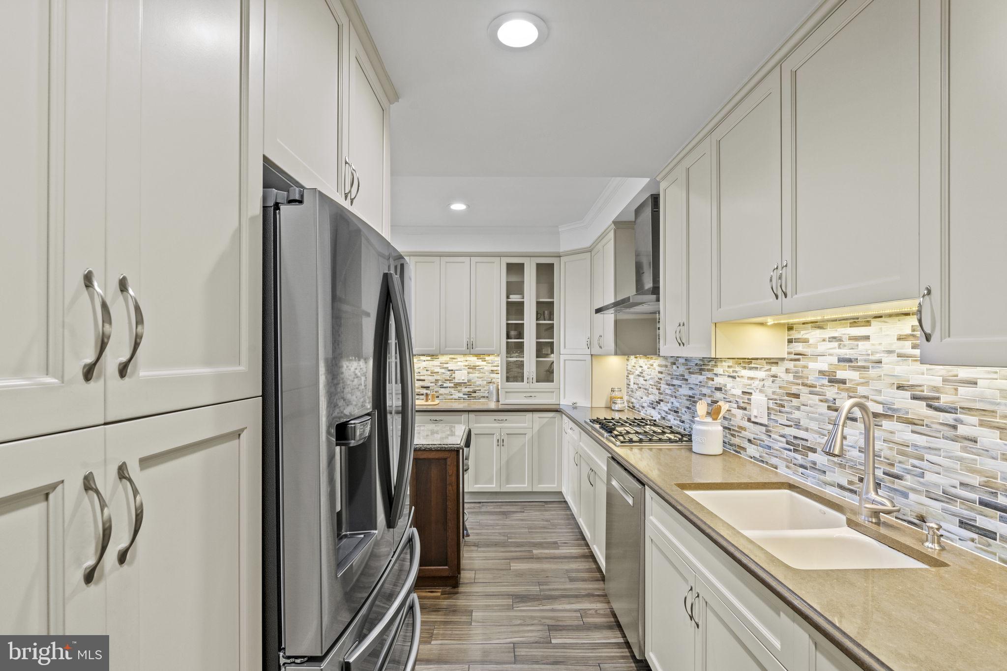 WASHINGTON SQ WEST - Residential