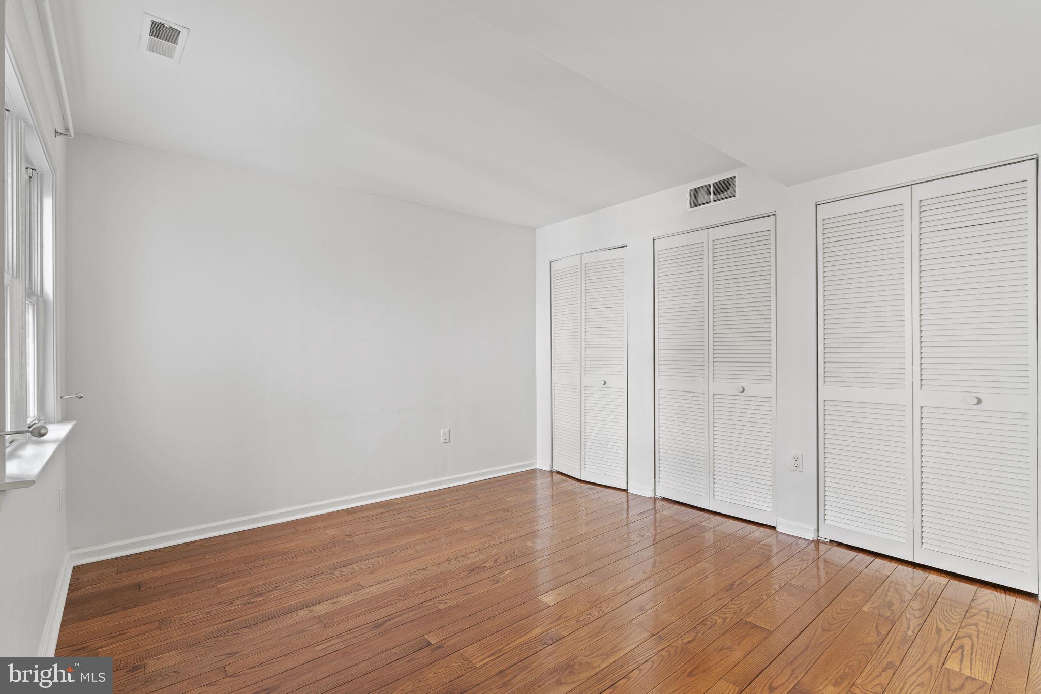 WASHINGTON SQ WEST - Residential