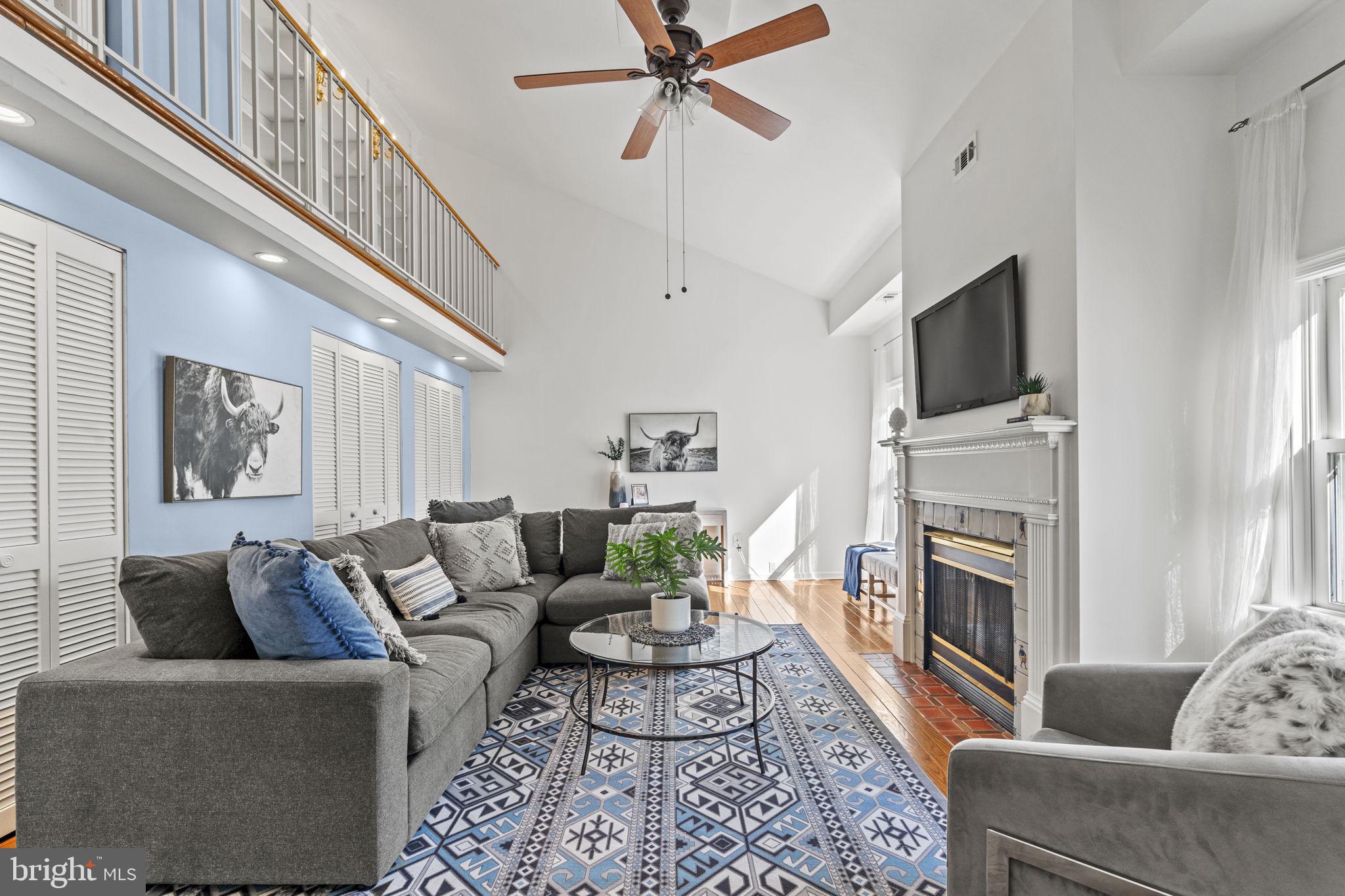 WASHINGTON SQ WEST - Residential