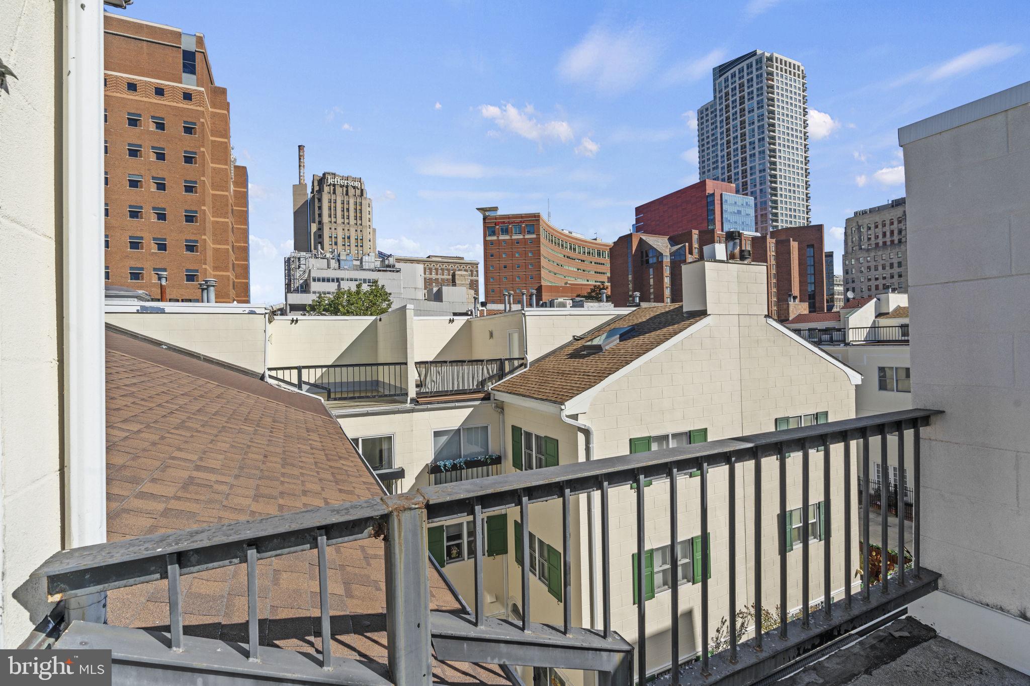 WASHINGTON SQ WEST - Residential