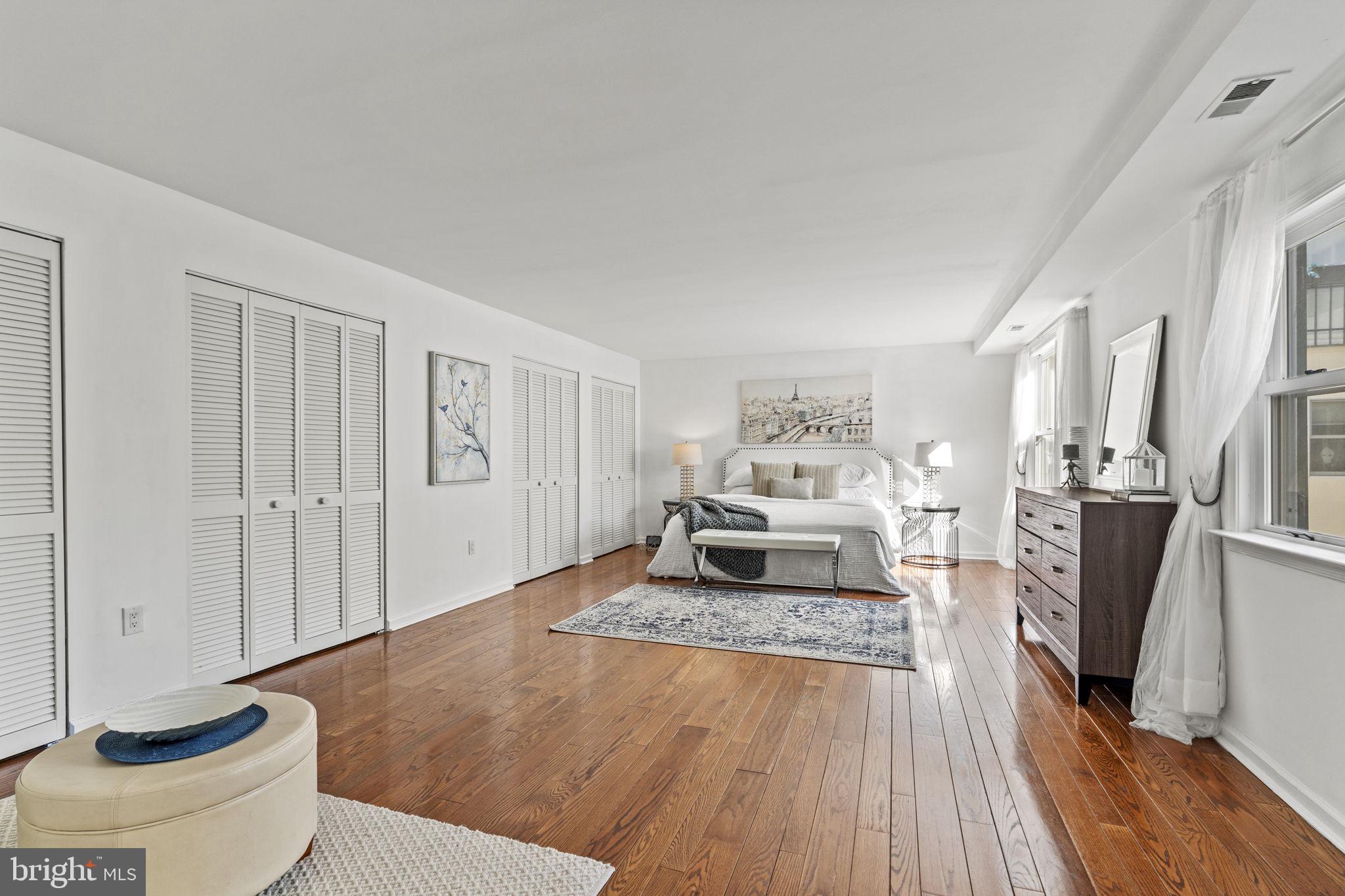 WASHINGTON SQ WEST - Residential