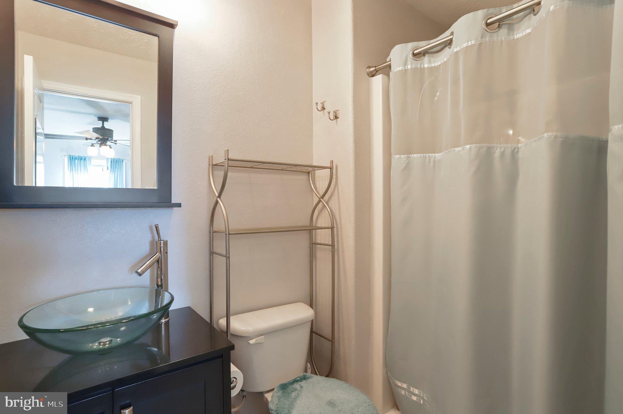 CRESTFIELD - Residential