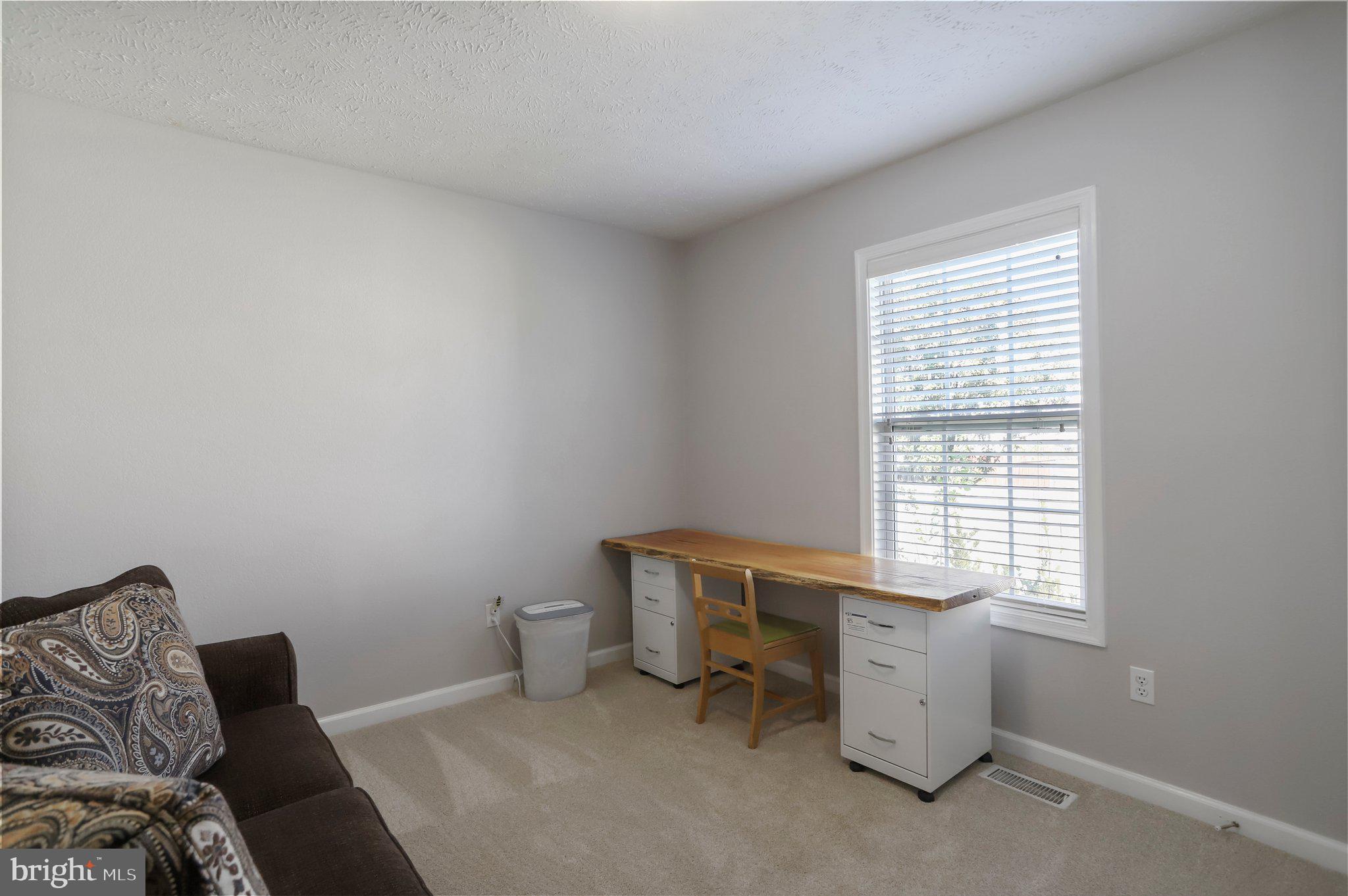 CRESTFIELD - Residential