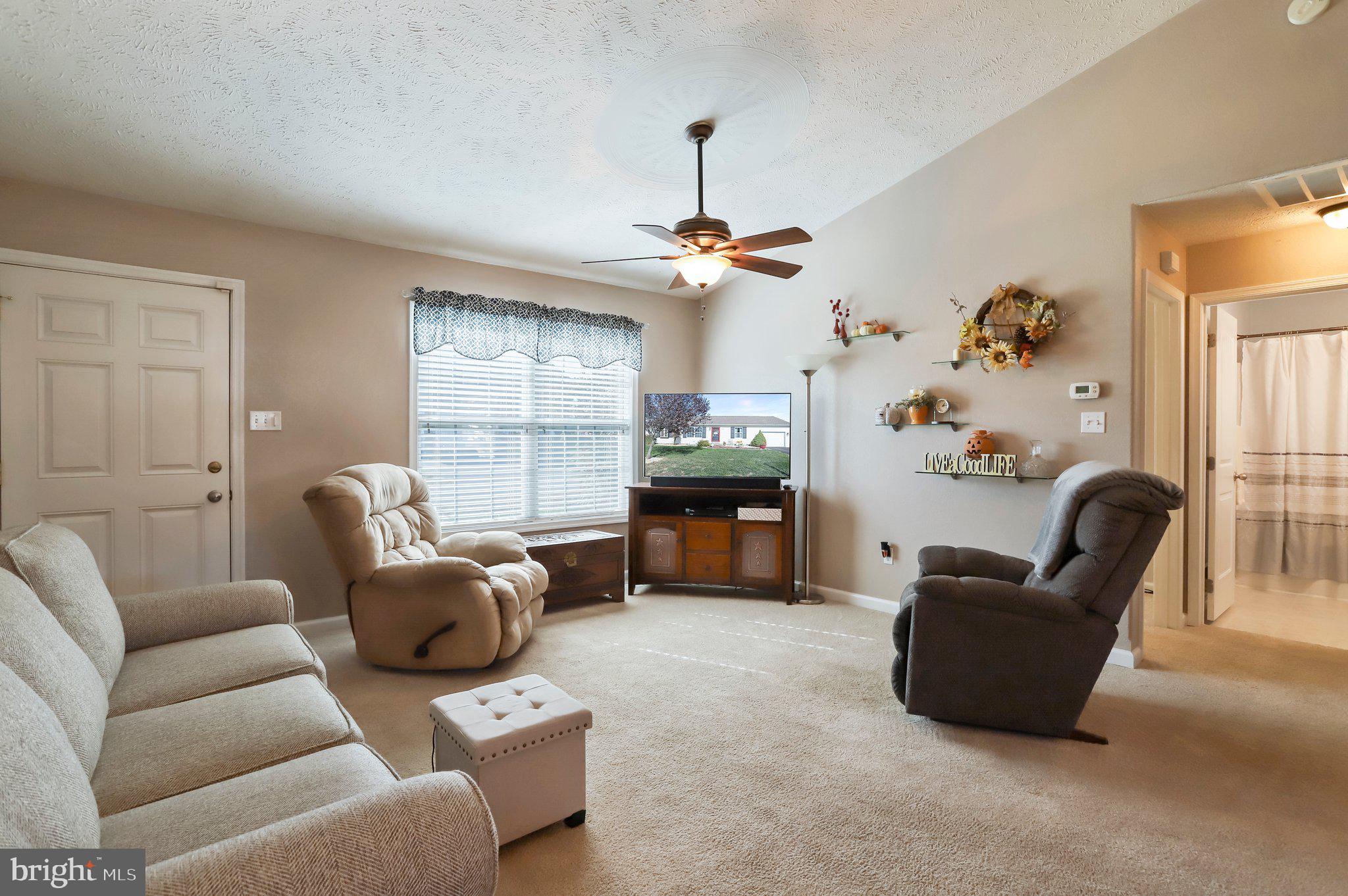 CRESTFIELD - Residential