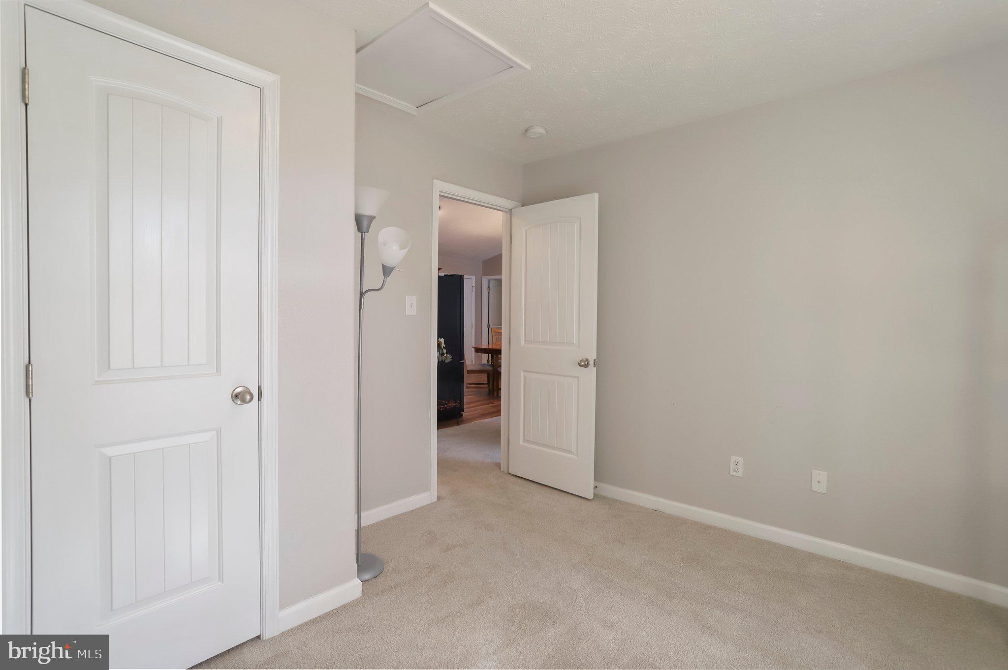 CRESTFIELD - Residential