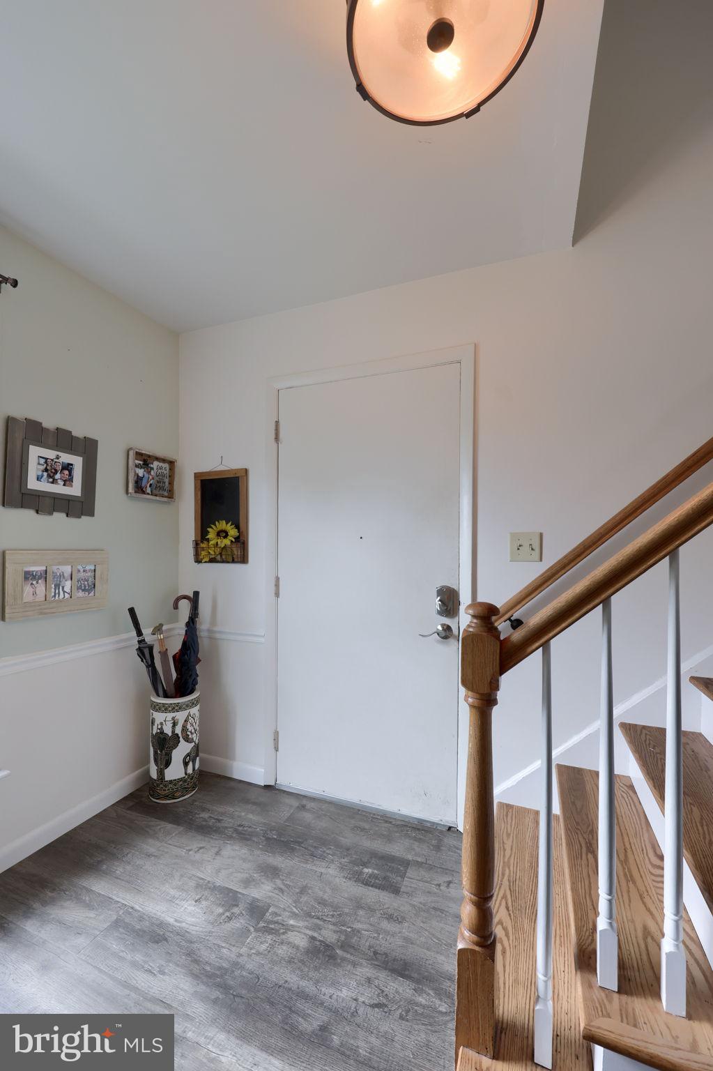 430 W CHOCOLATE AVENUE