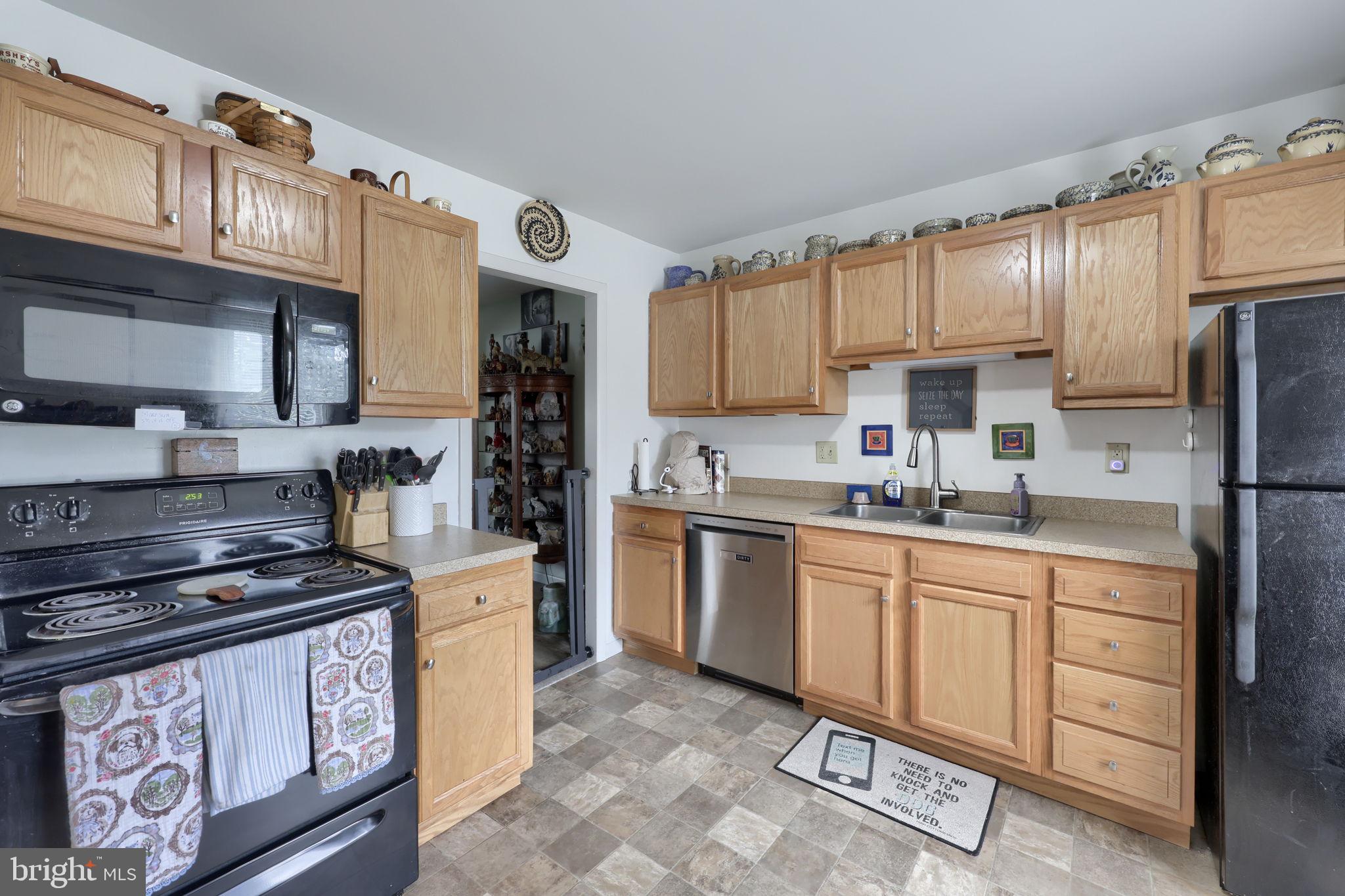 430 W CHOCOLATE AVENUE