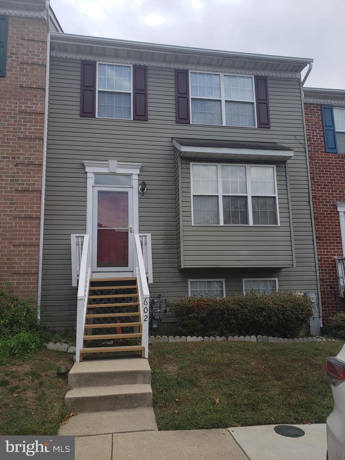 OXFORD LANDING - Residential